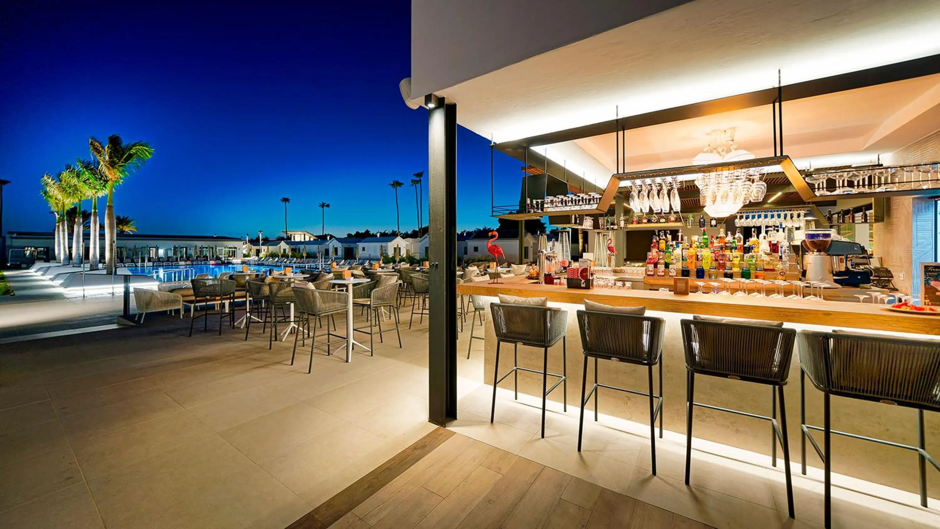 Lounge or bar in Club Maspalomas Suites & Spa - Adults Only