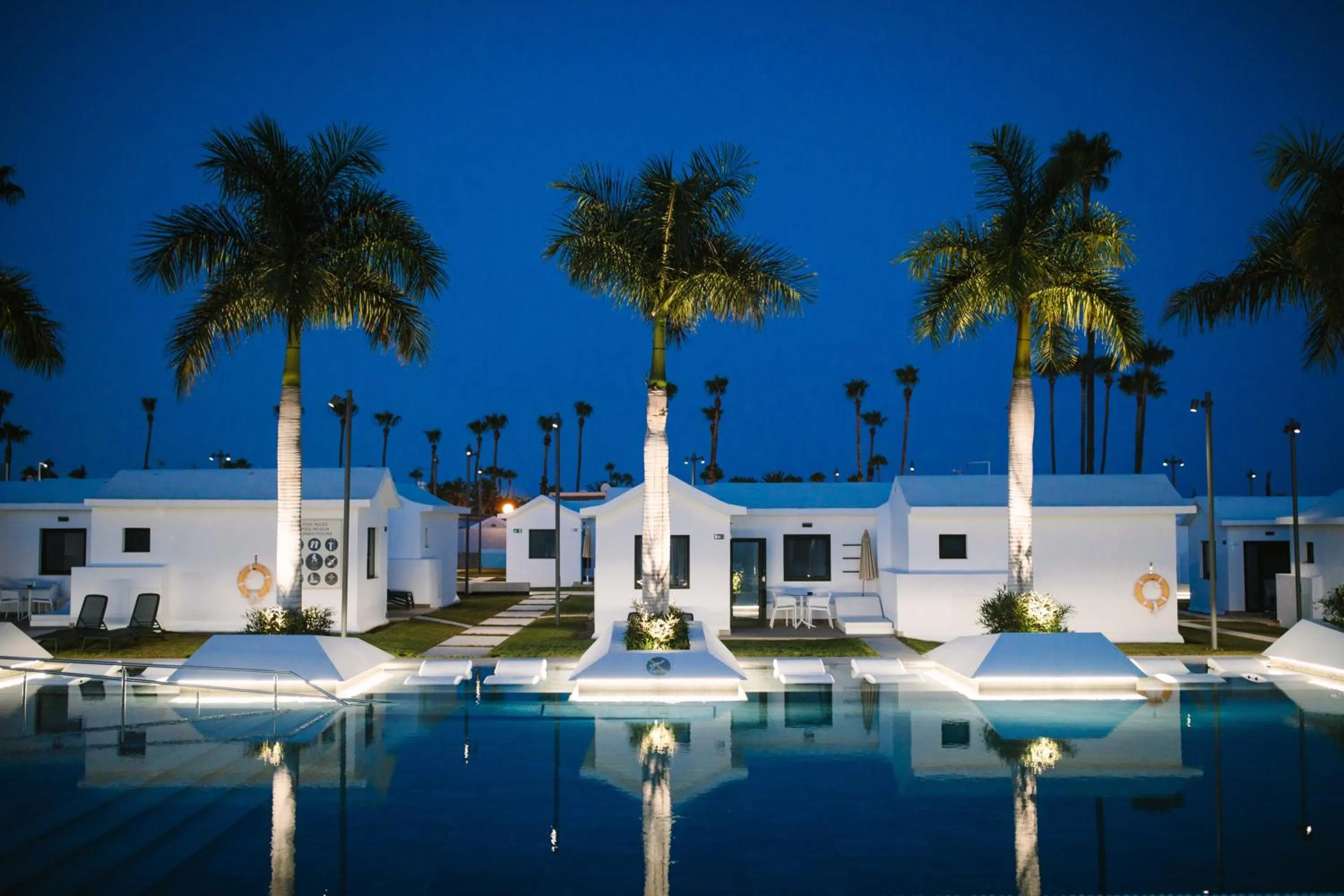 Pool view in Club Maspalomas Suites & Spa - Adults Only