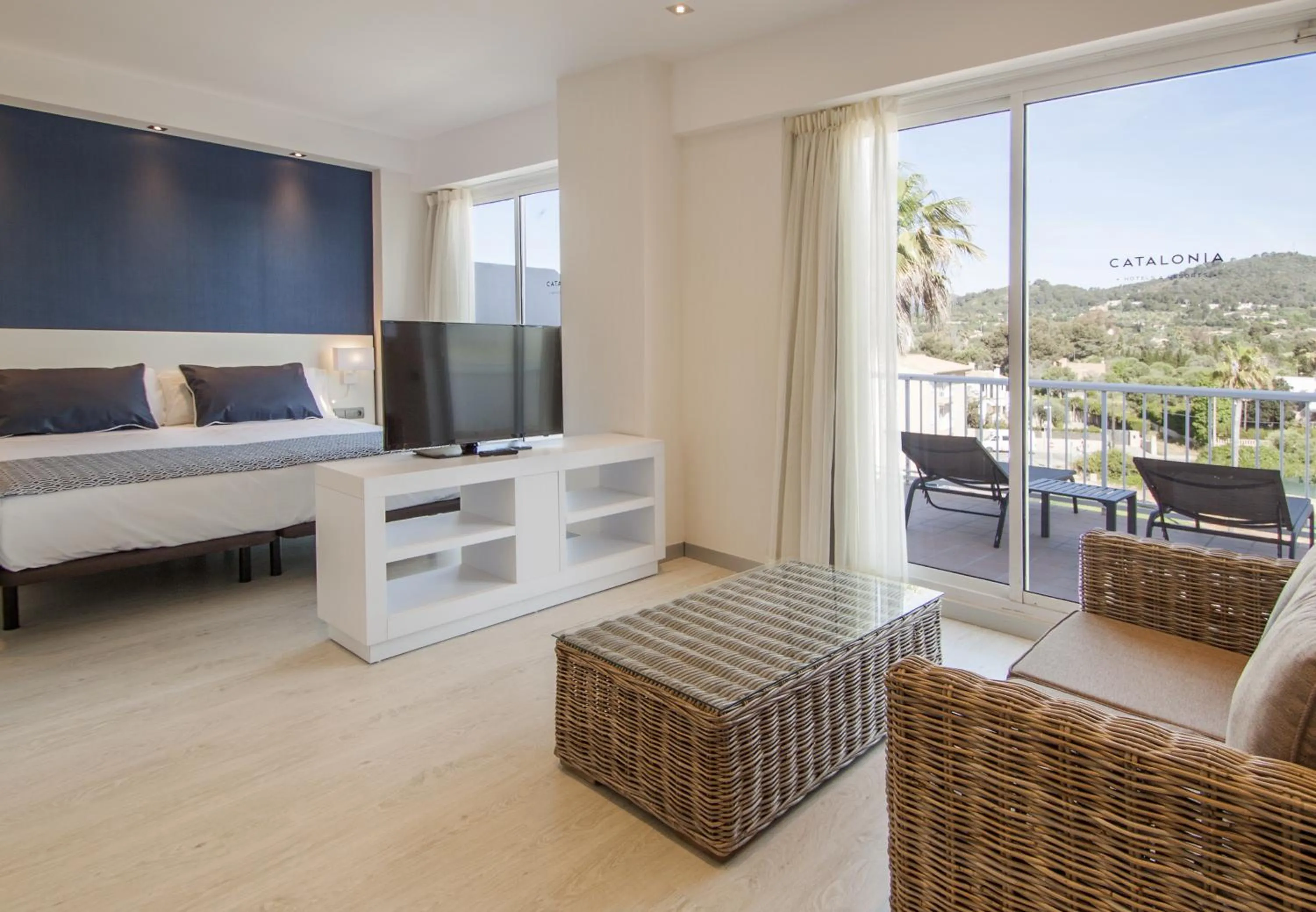 Day in Catalonia del Mar - Adults Only