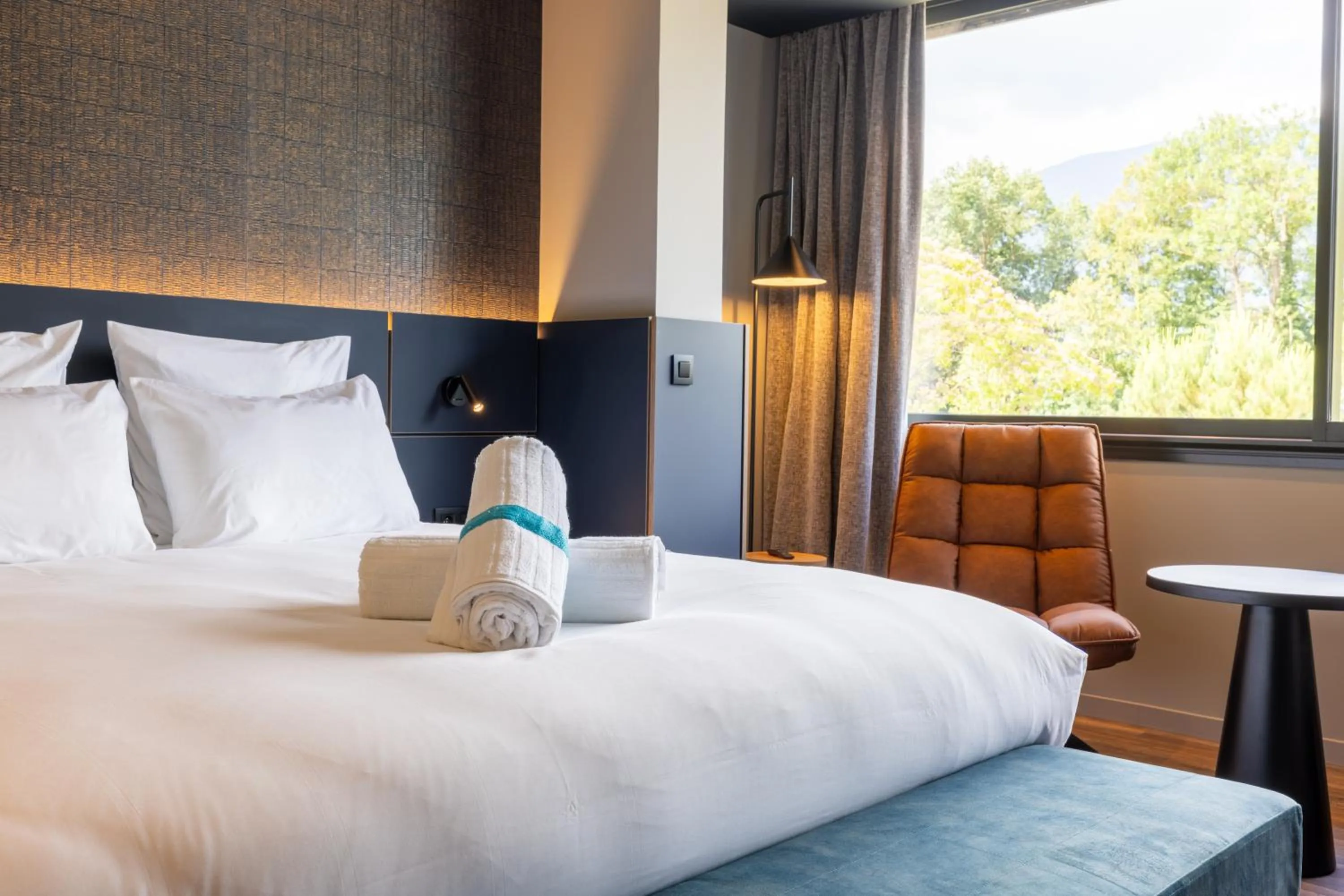 Photo of the whole room, Bed in Miura