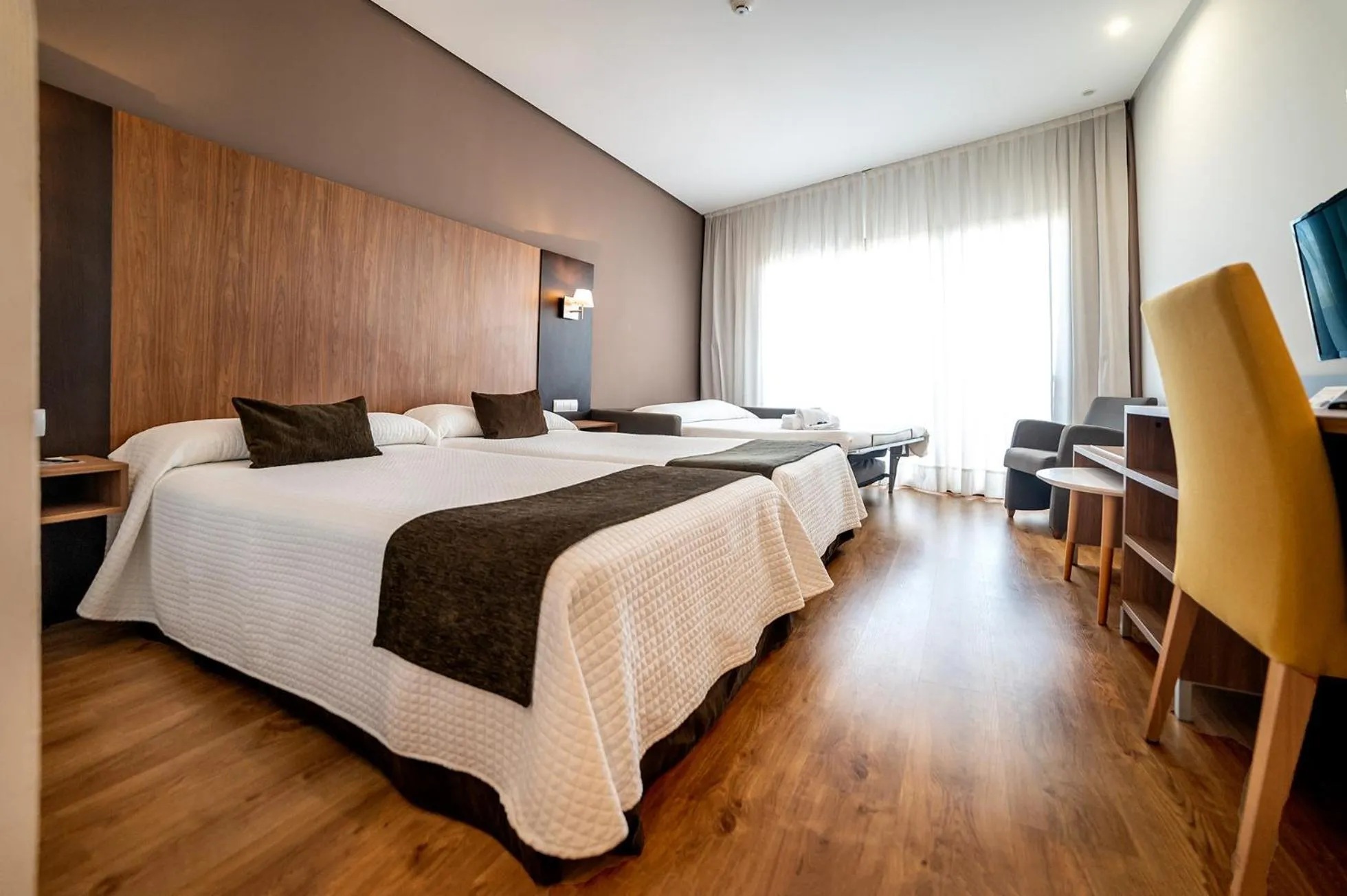 Photo of the whole room, Bed in Albir Playa Hotel & Spa