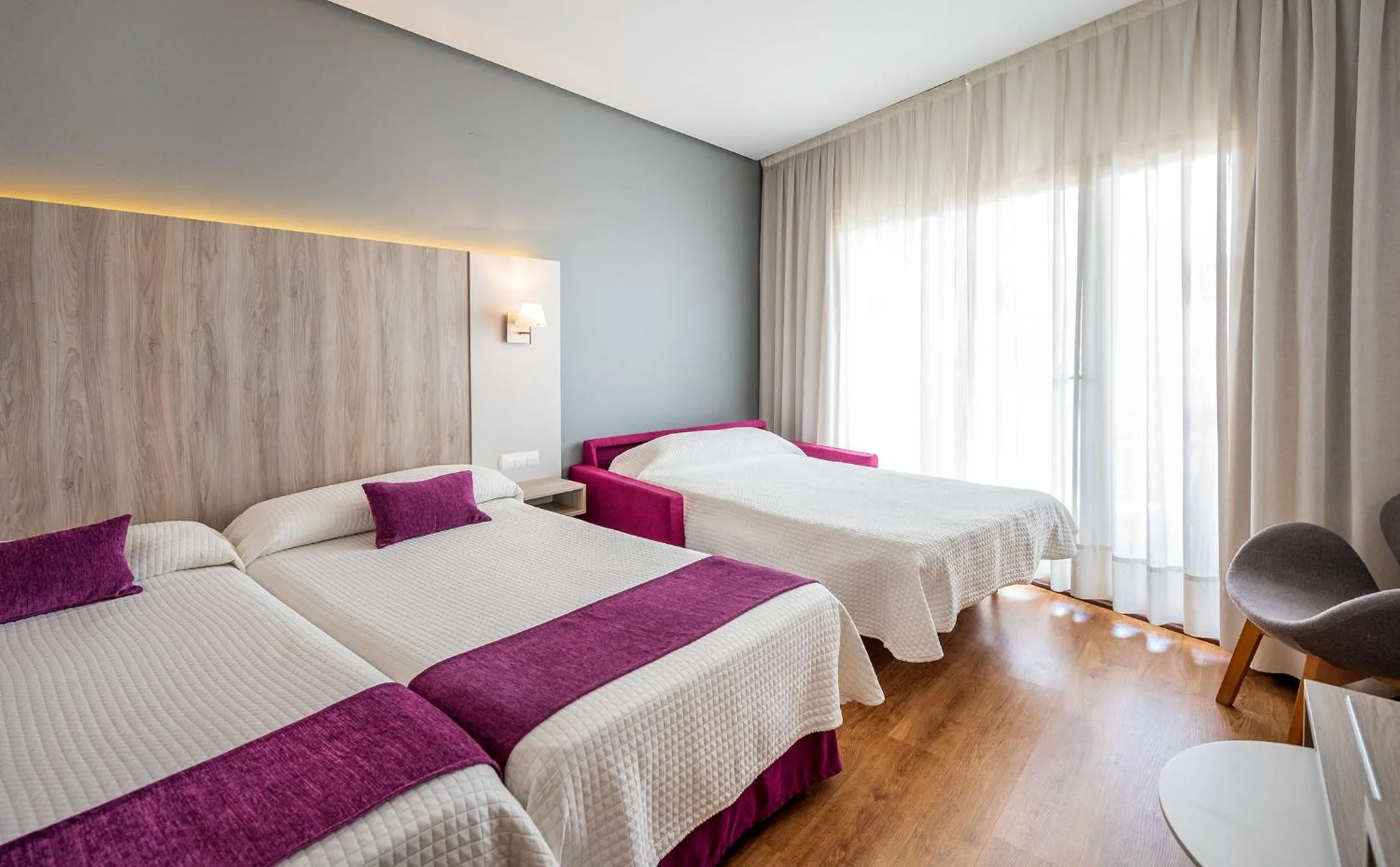 Decorative detail, Bed in Albir Playa Hotel & Spa