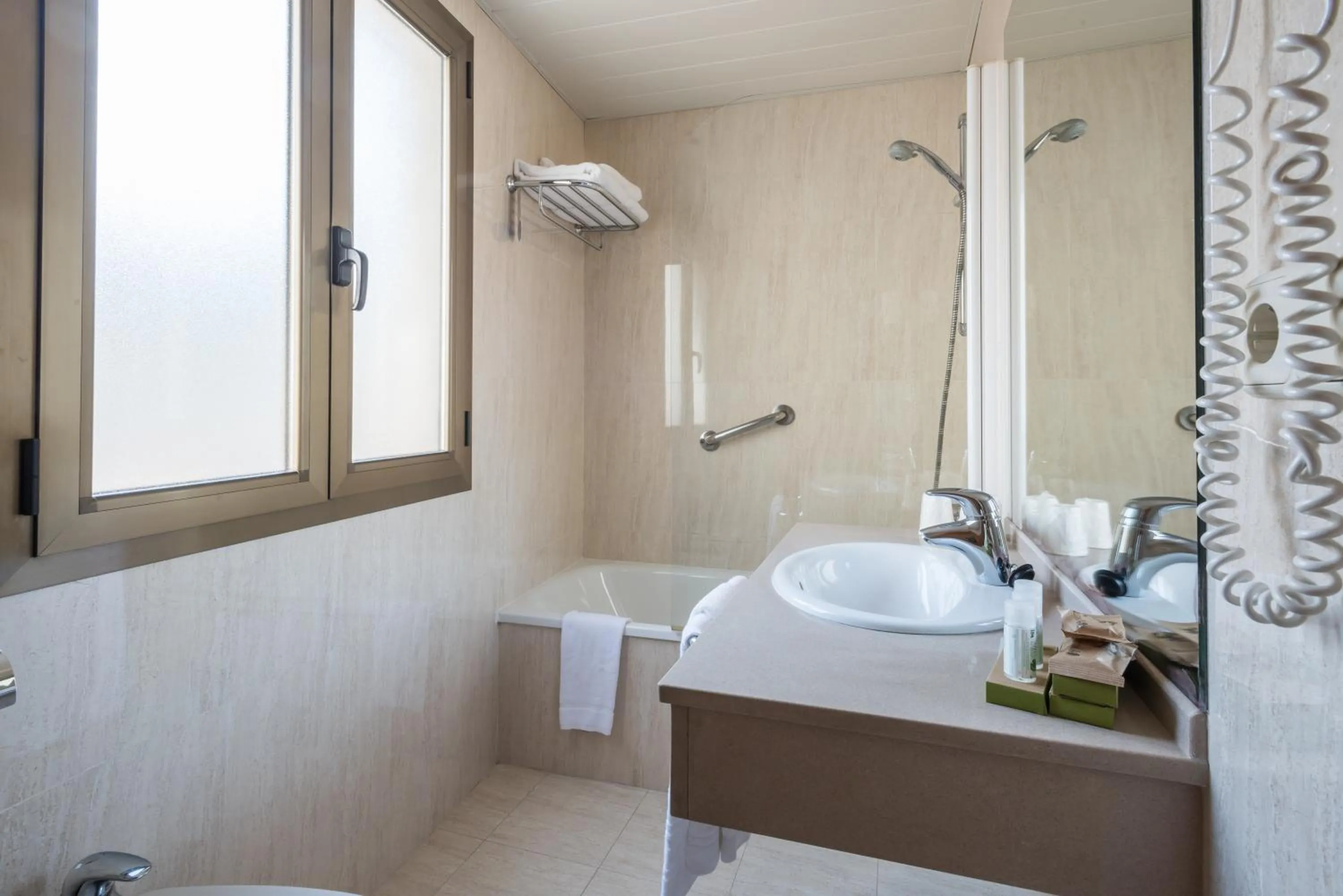Bathroom in Riu Nere Mountain Hotel