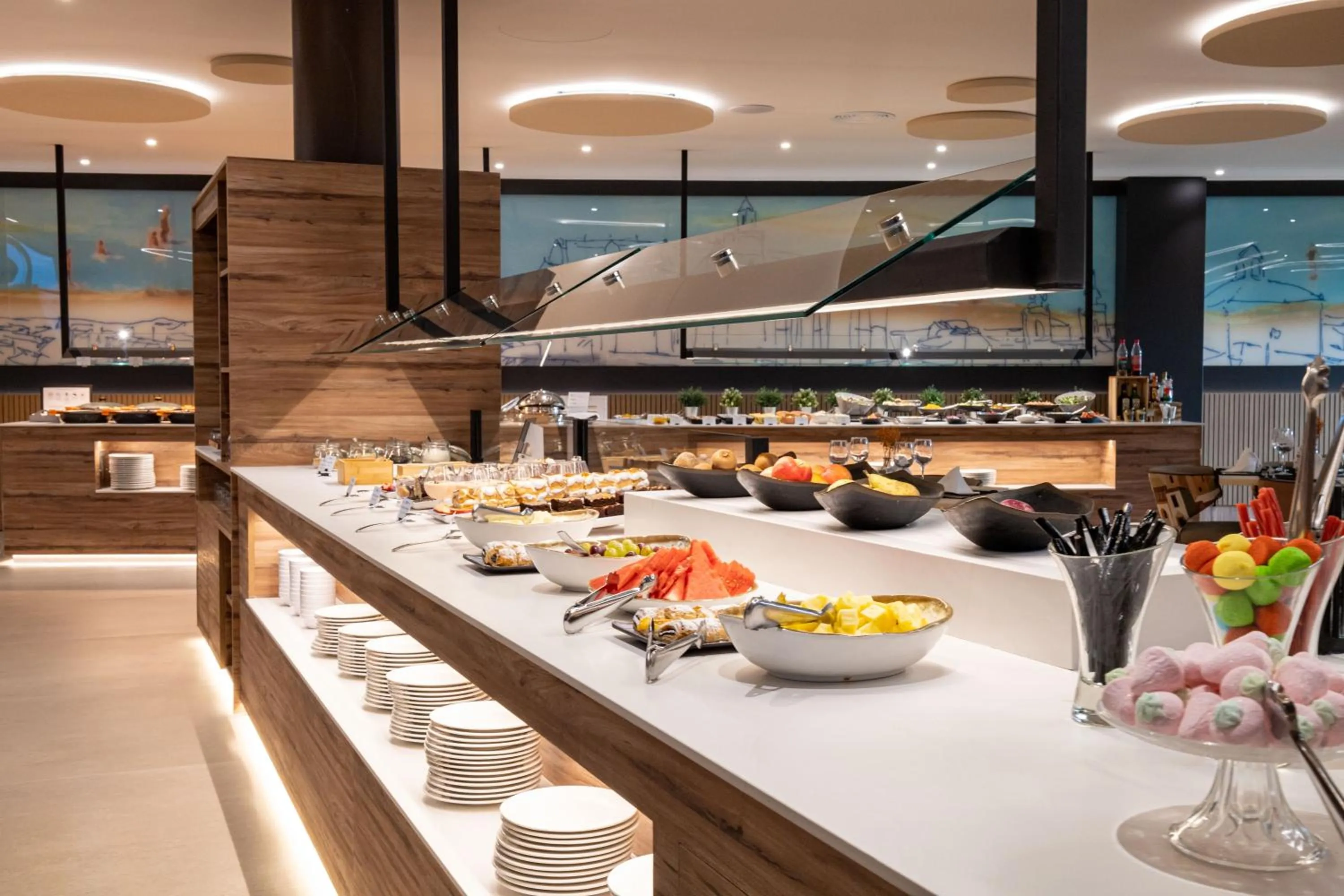 Restaurant/places to eat in Seth Port Ciutadella