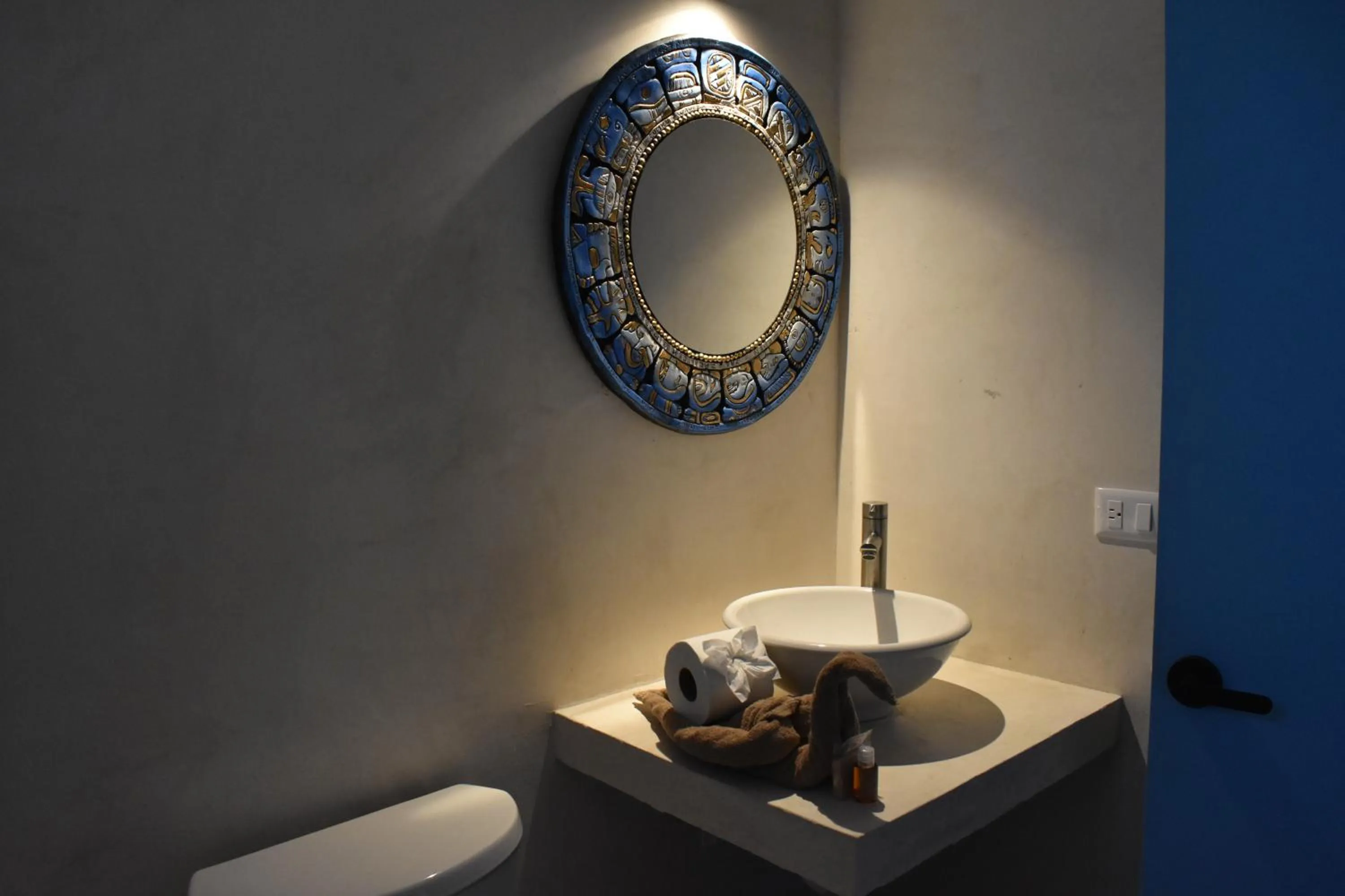 Bathroom in LUNA AZUL BY UVAS