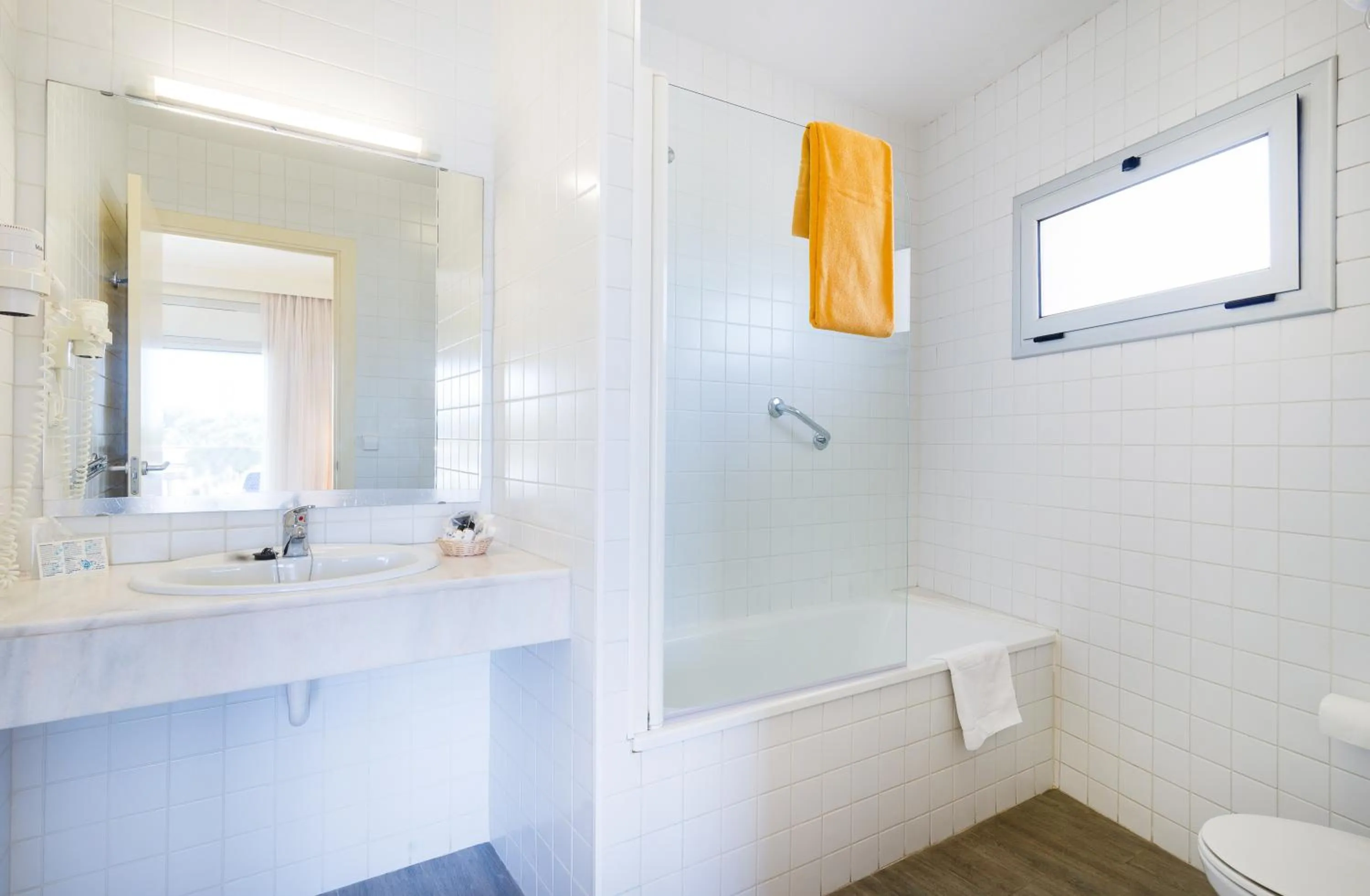 Toilet in Hotel Ancora