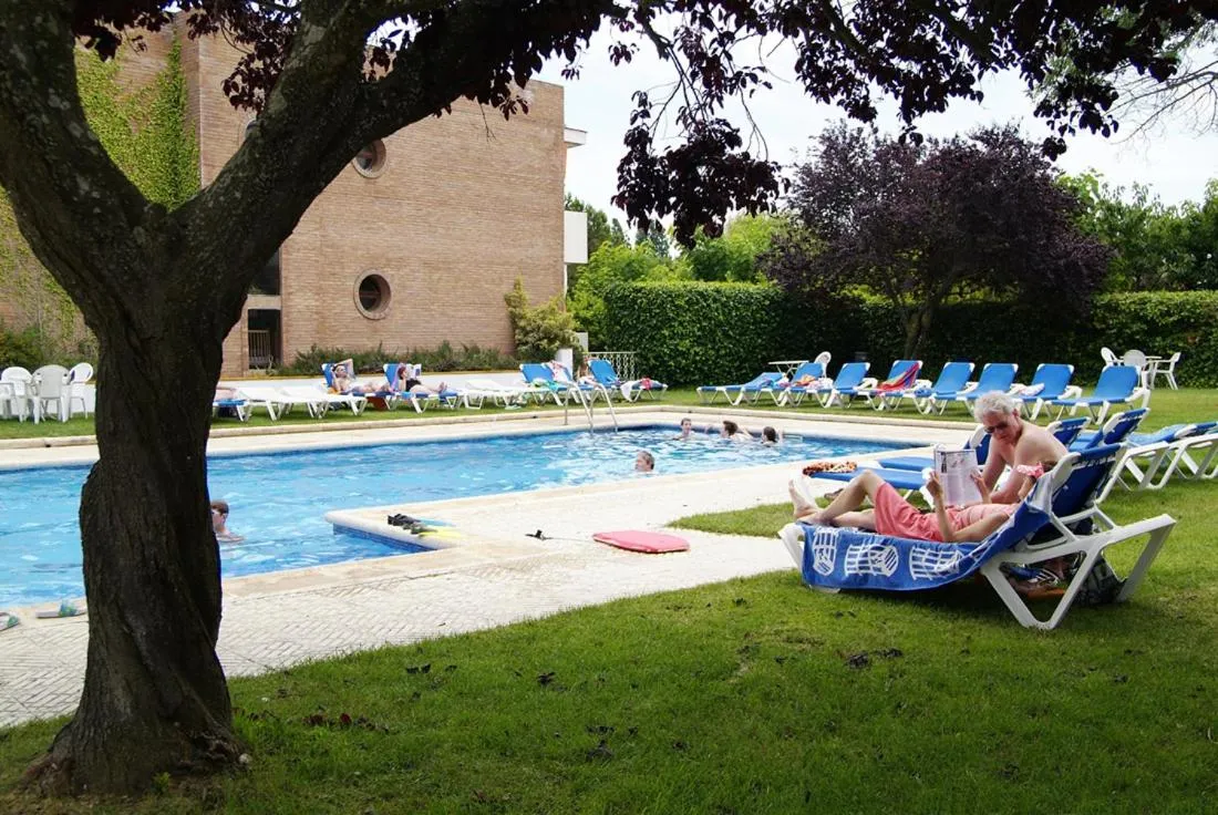 Swimming pool in Hotel Ancora