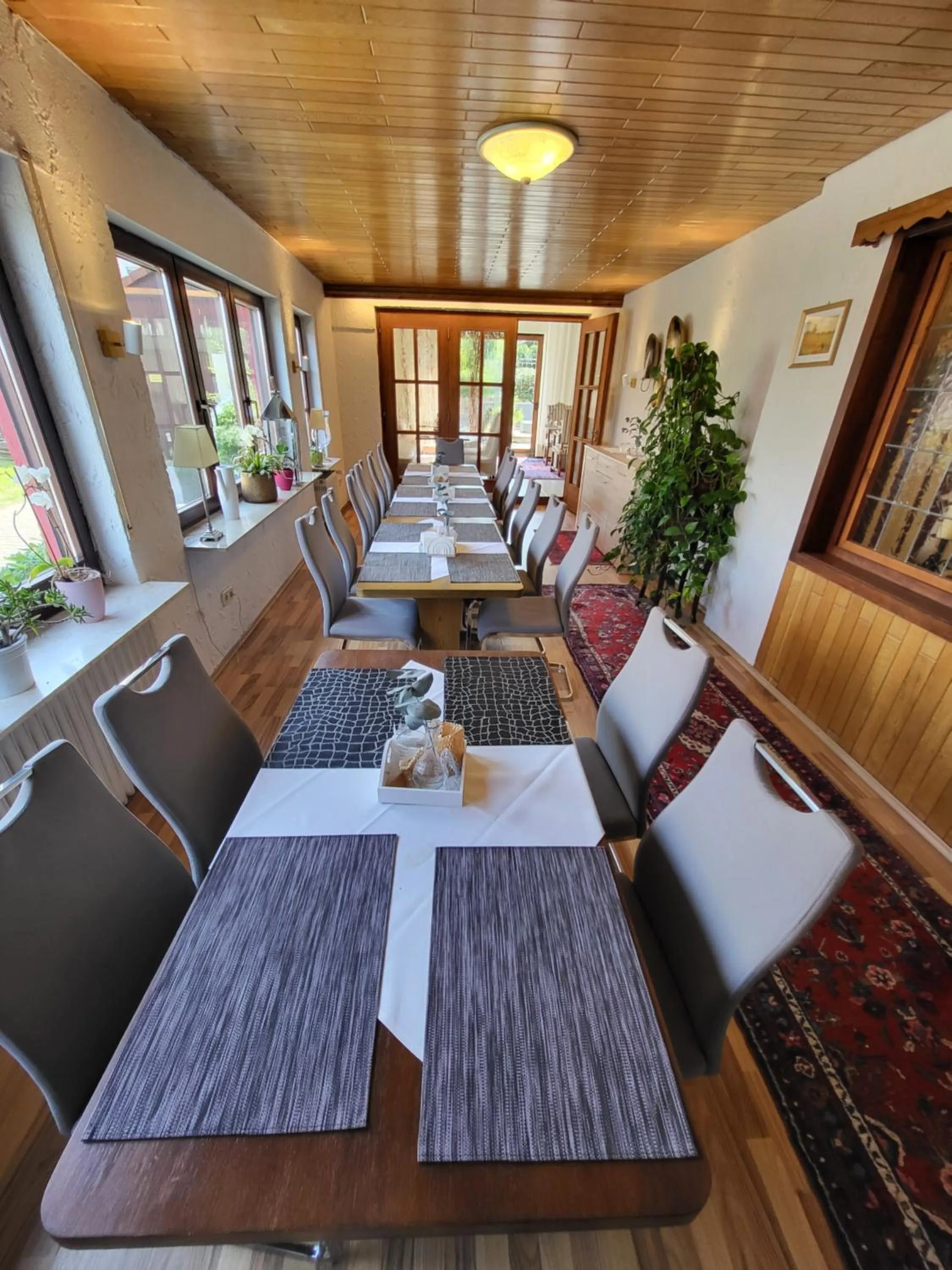 Restaurant/places to eat in Hotel Schönblick