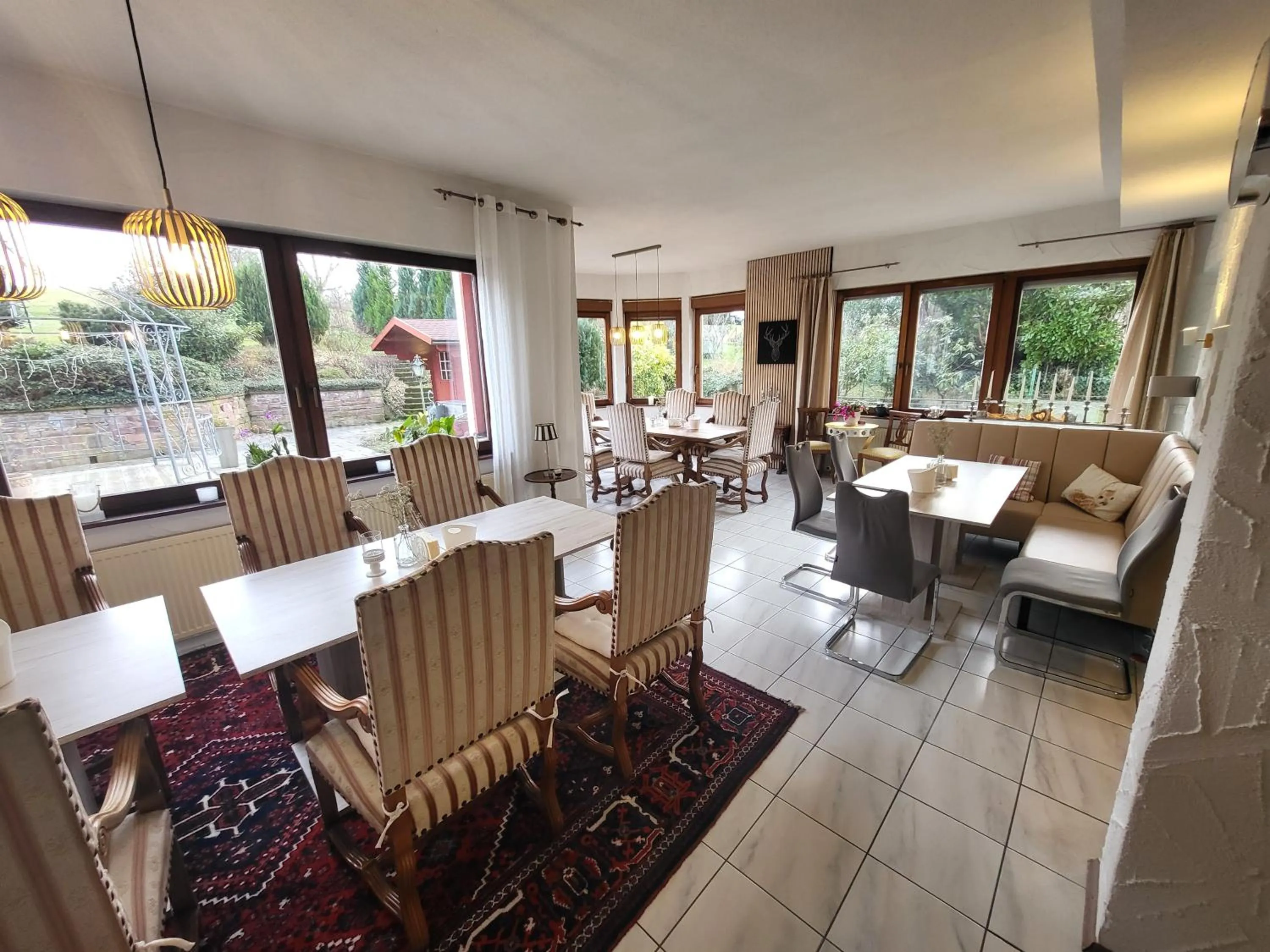 Restaurant/places to eat in Hotel Schönblick