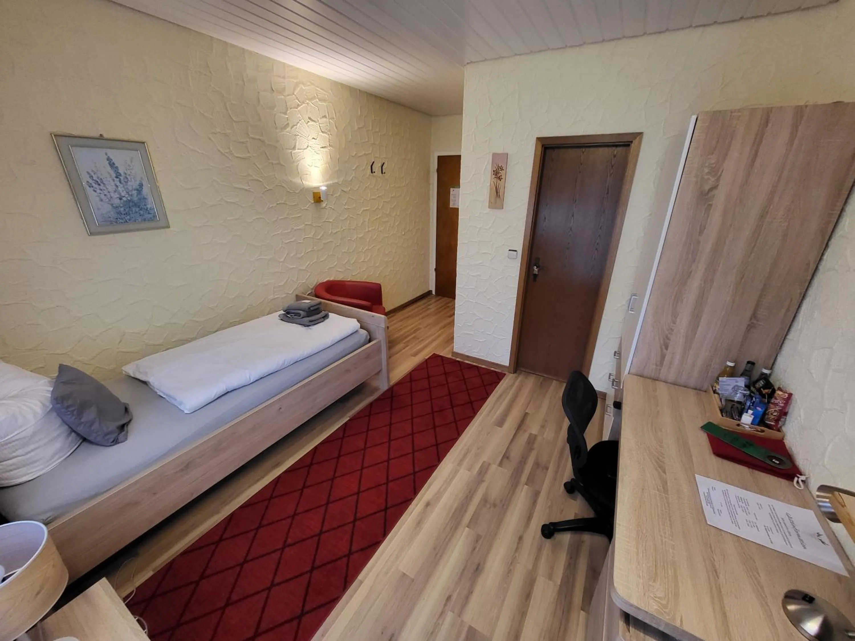 Bedroom, Bed in Hotel Schönblick