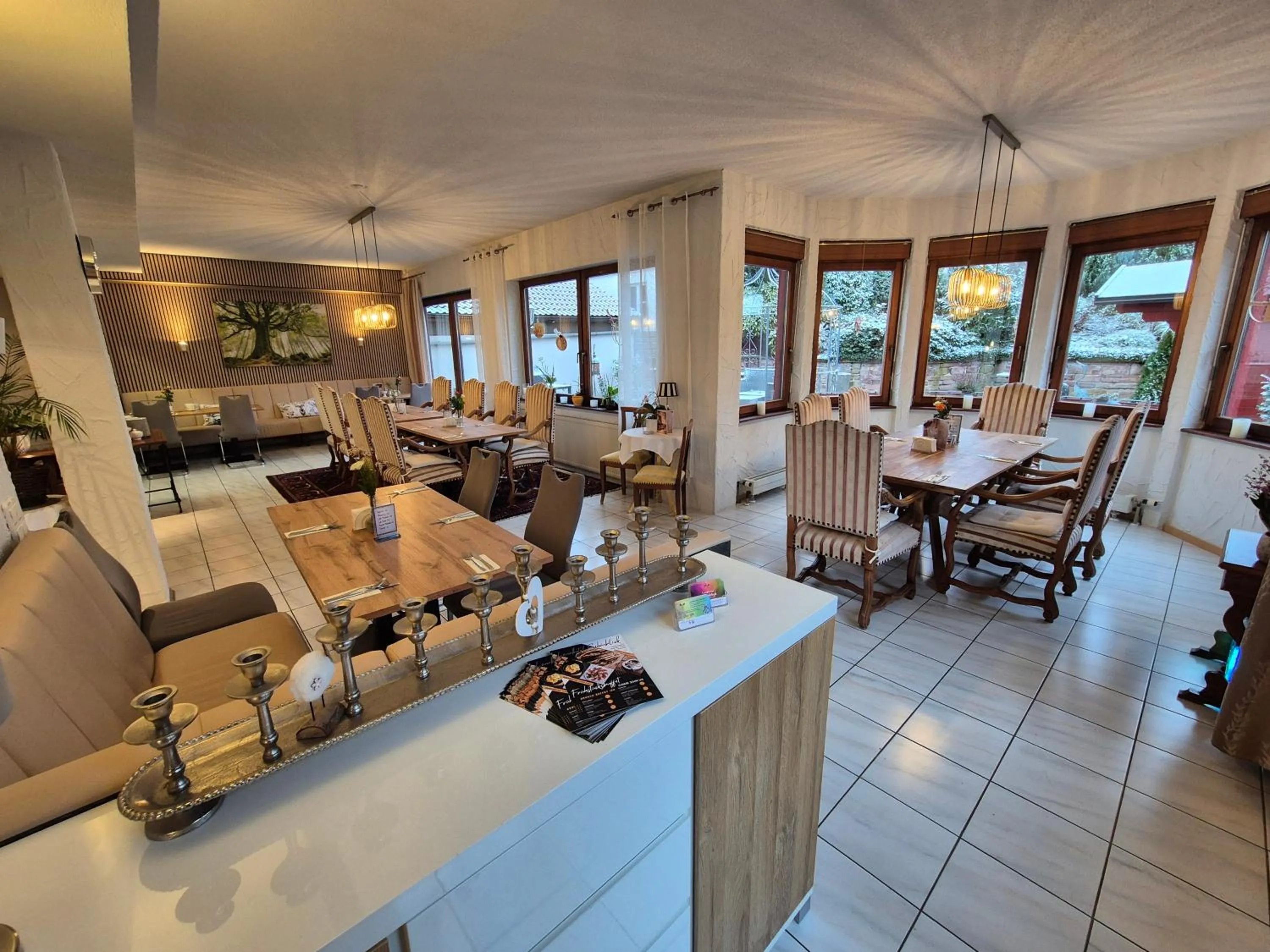 Restaurant/places to eat in Hotel Schönblick