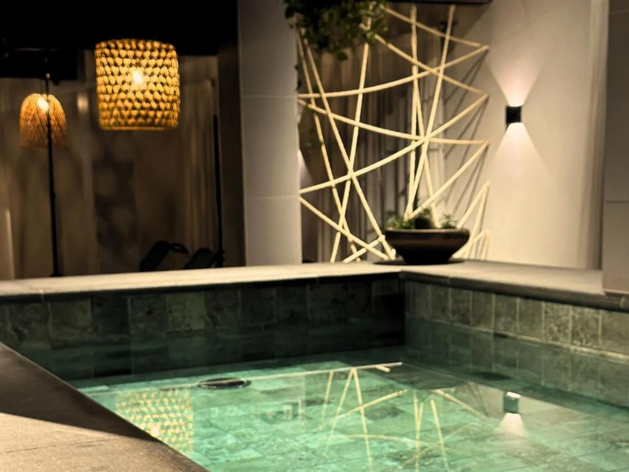 Property building in Kastel Petrópolis