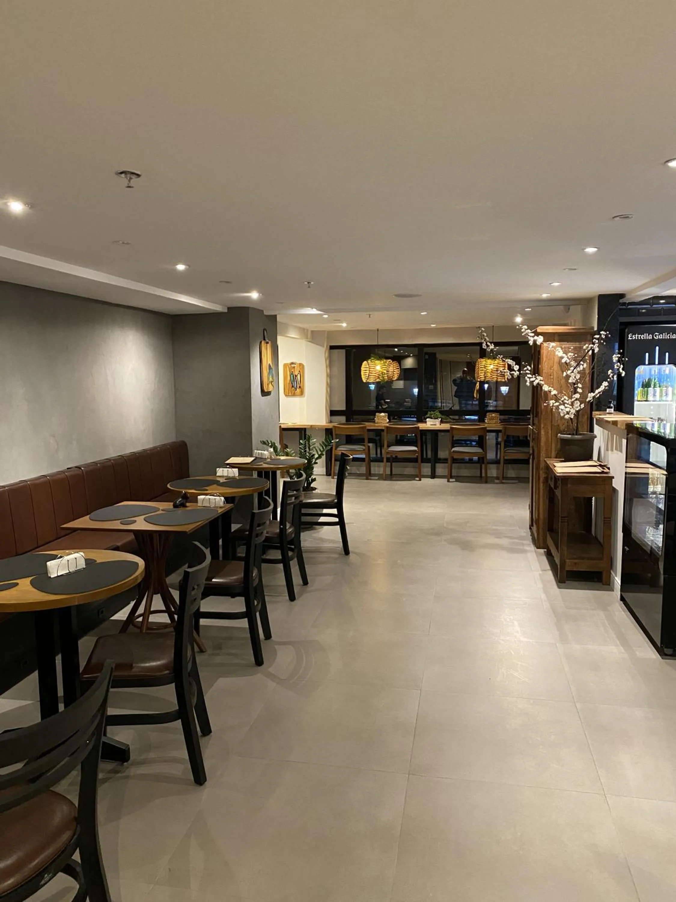 Restaurant/places to eat in Kastel Petrópolis