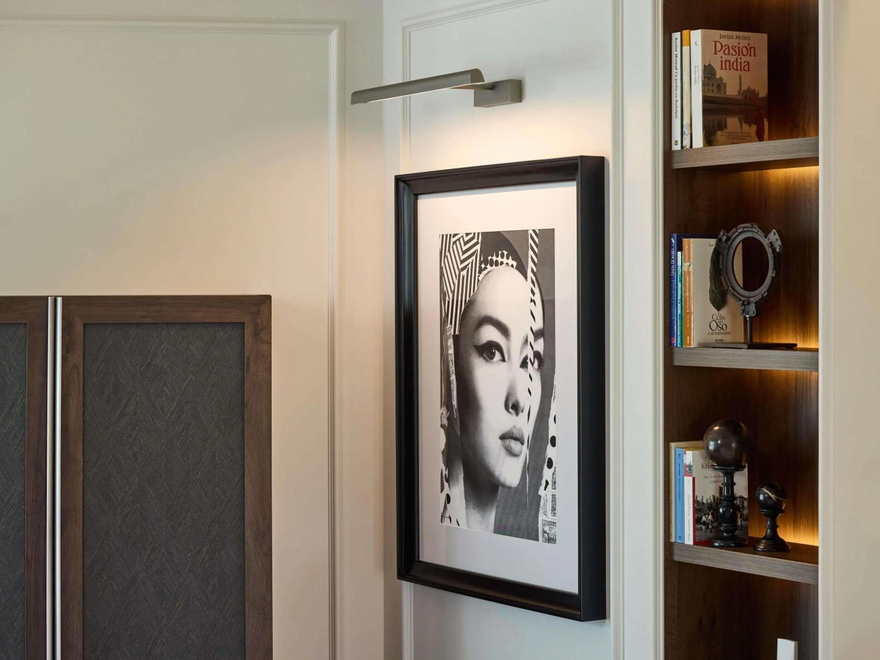 Bedroom in Sofitel Barcelona Skipper