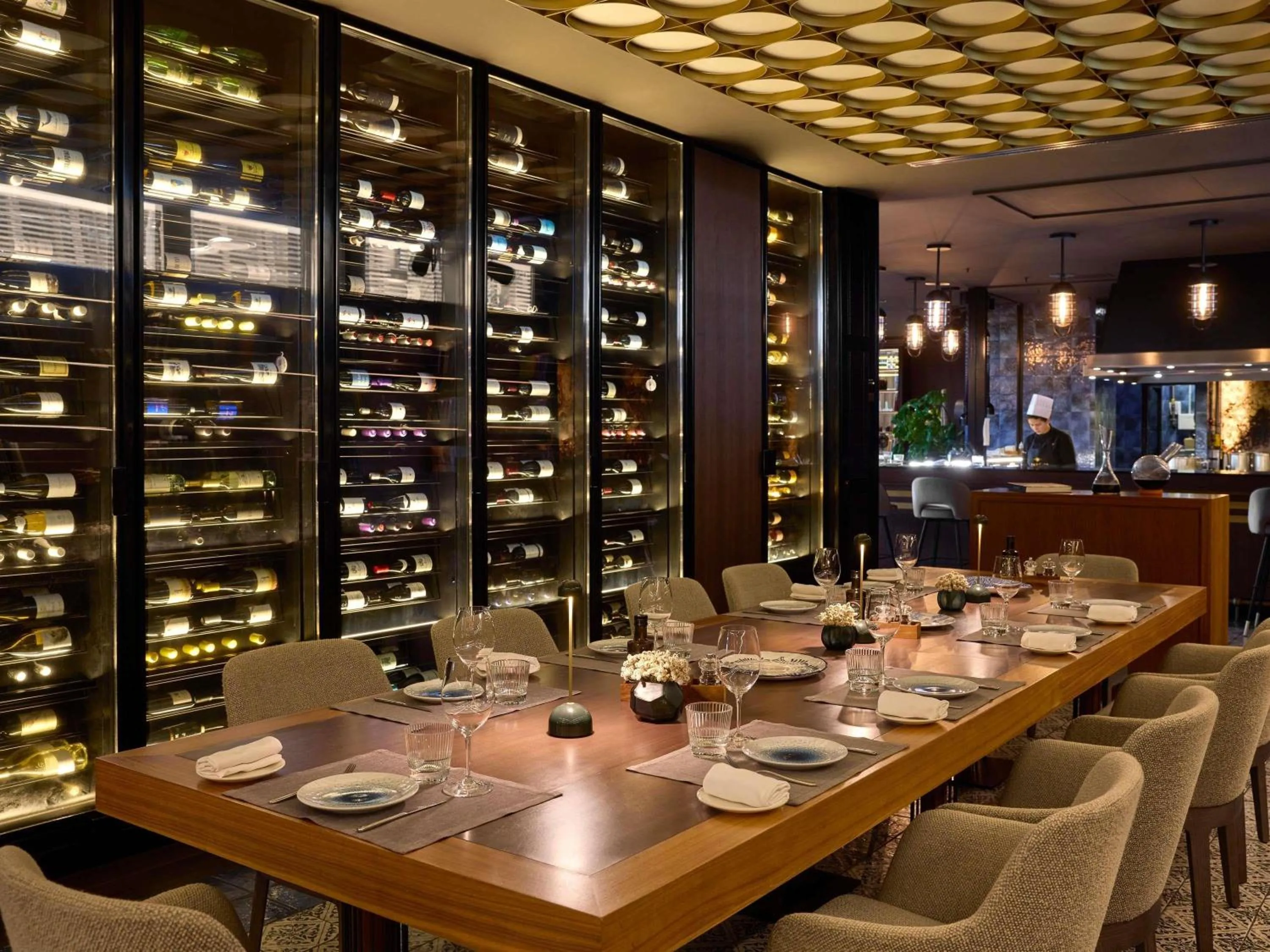 Restaurant/places to eat in Sofitel Barcelona Skipper