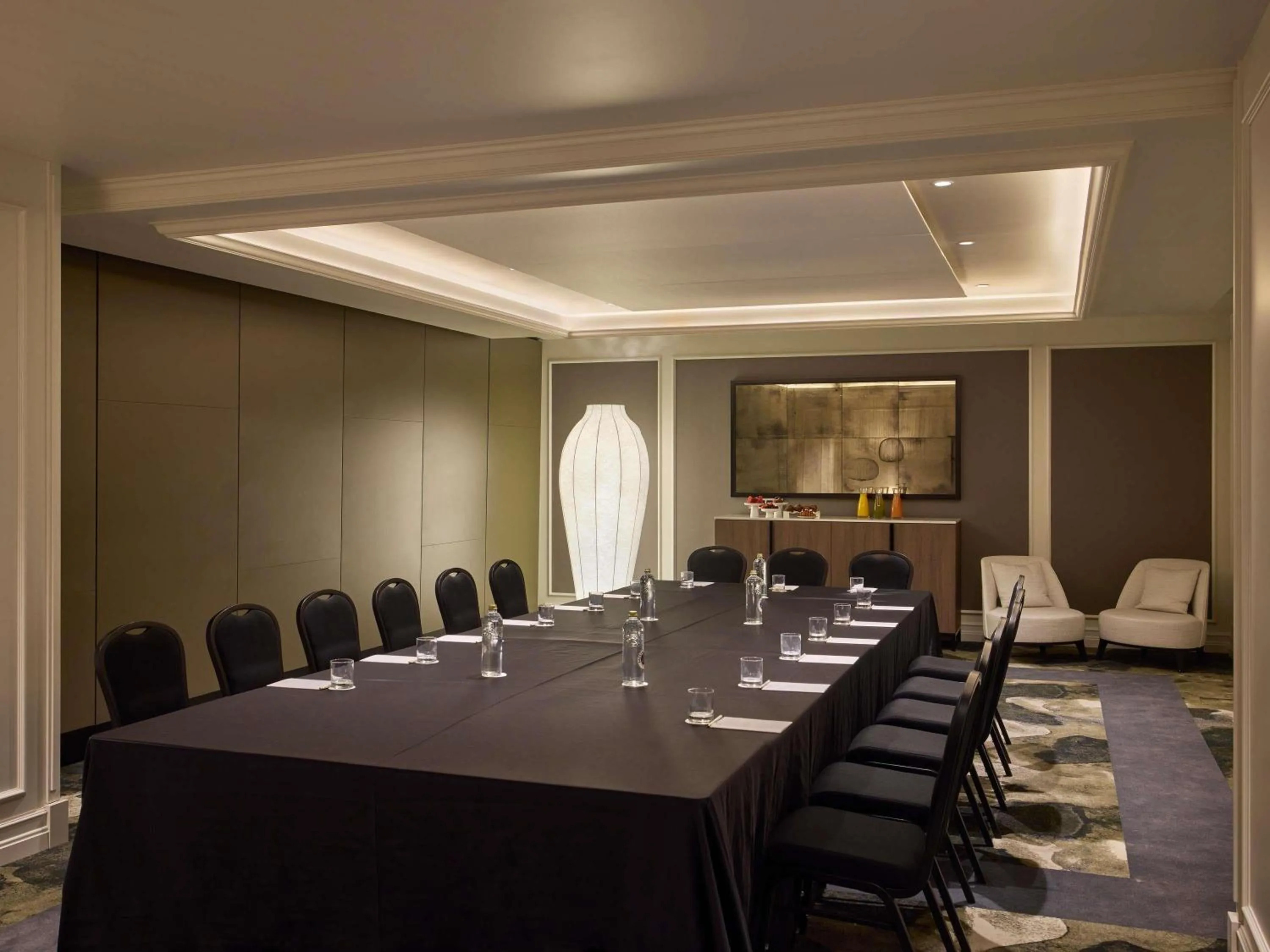 Meeting/conference room in Sofitel Barcelona Skipper