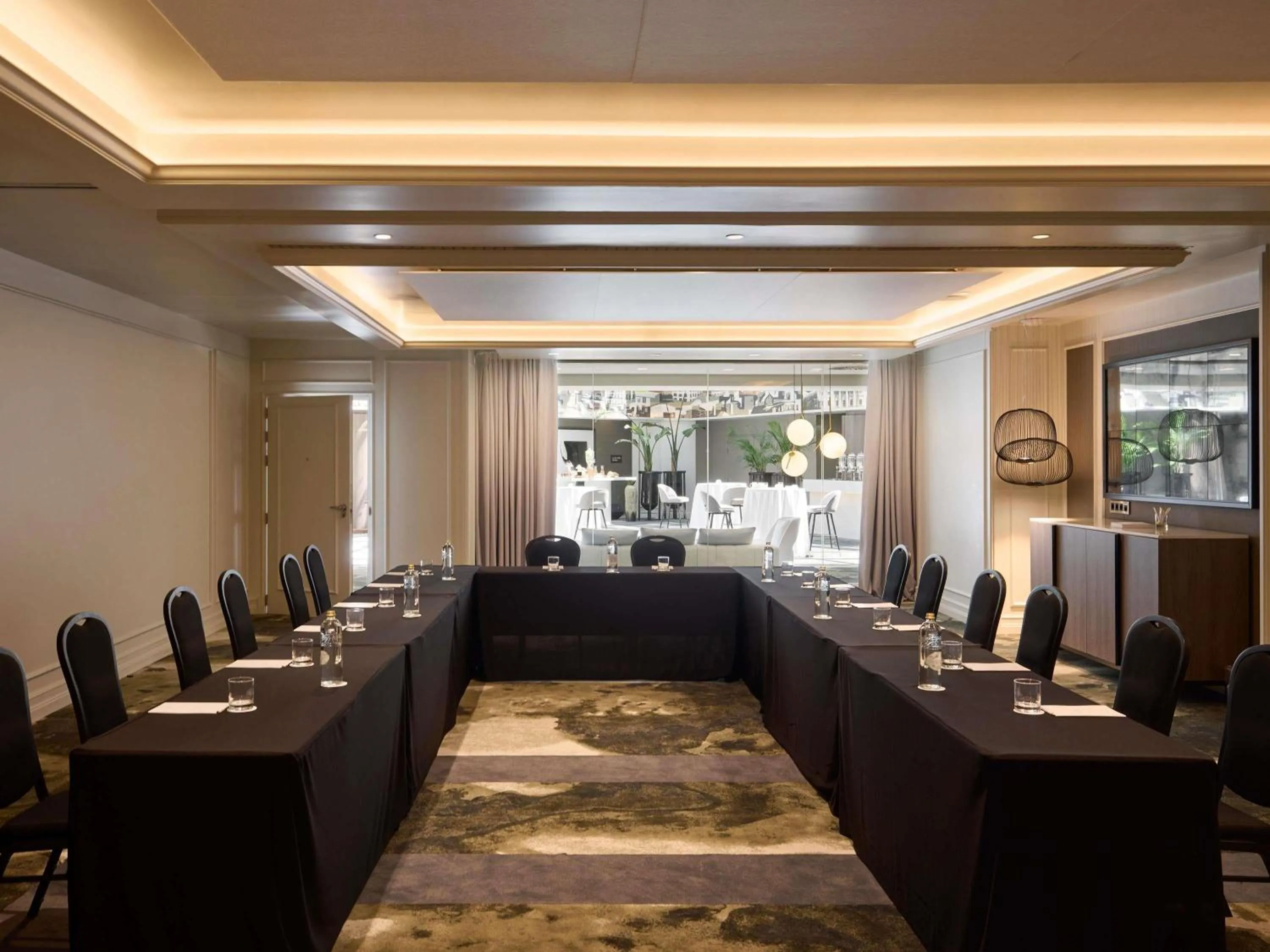 Meeting/conference room in Sofitel Barcelona Skipper