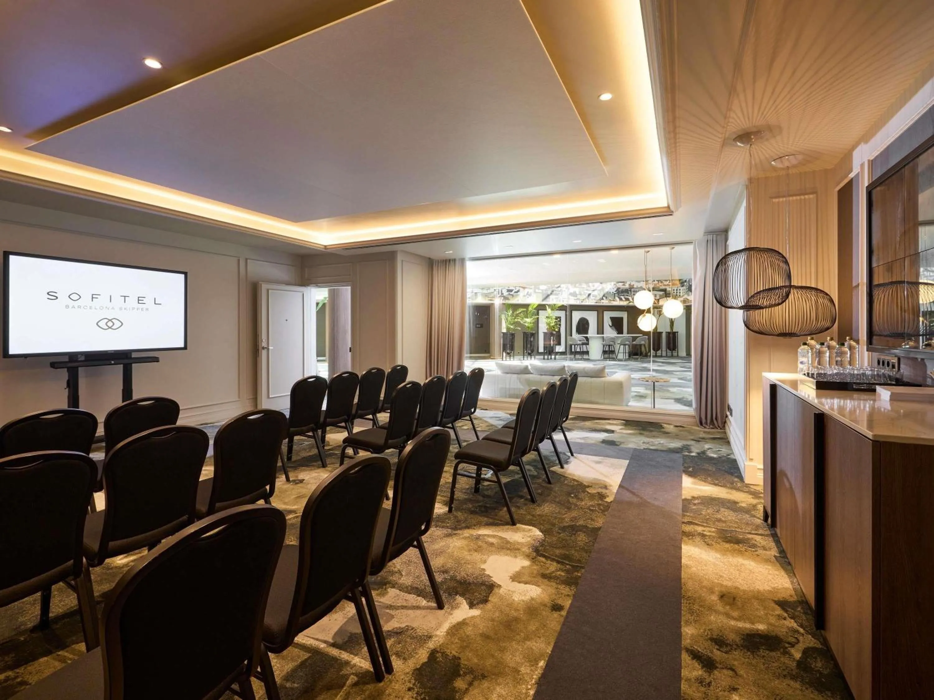Meeting/conference room in Sofitel Barcelona Skipper