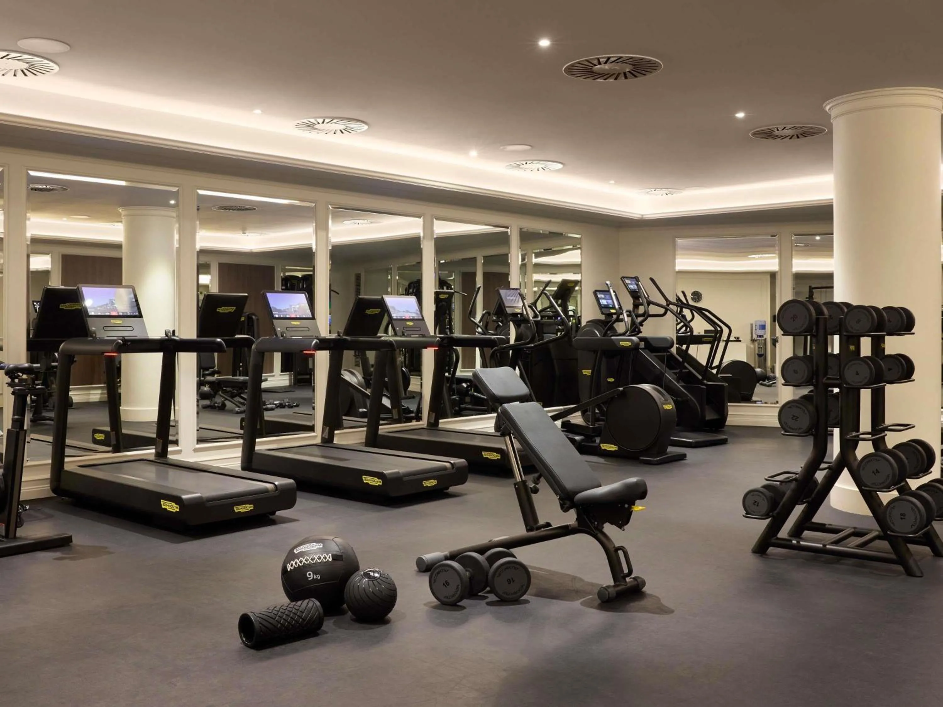 Fitness centre/facilities in Sofitel Barcelona Skipper