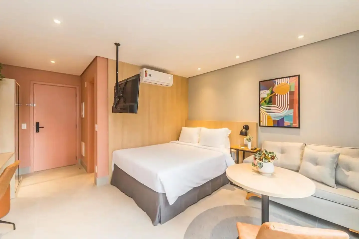 Photo of the whole room, Bed in Cozzy Suites Paraíso Hotel