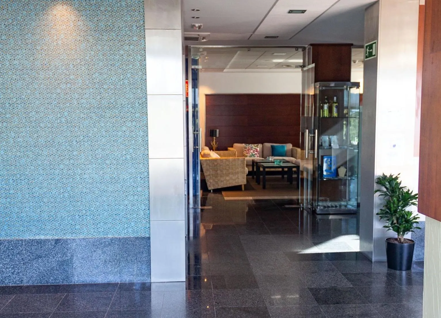 Communal lounge/ TV room in Hotel Canelas