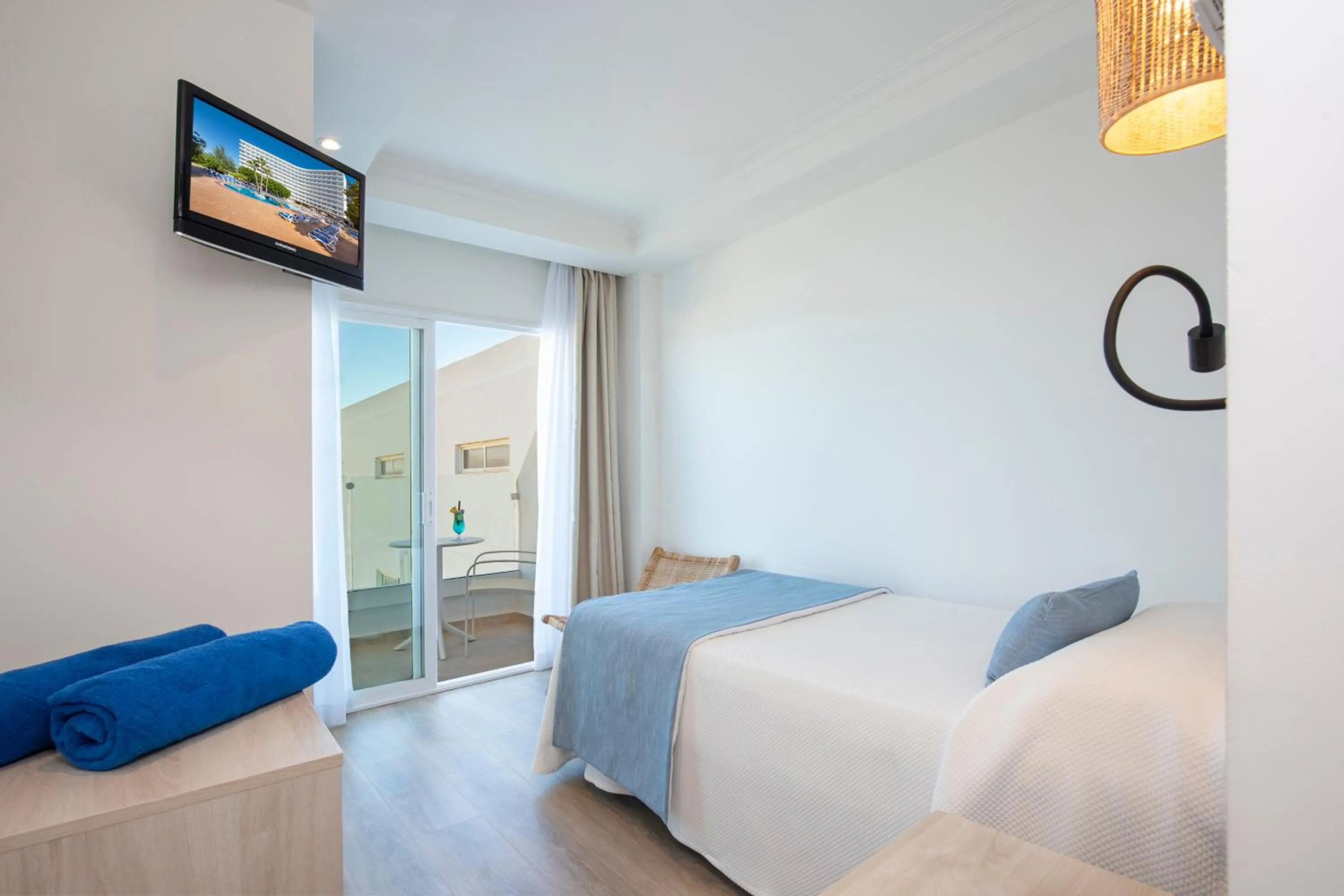 Bedroom, Bed in HSM Atlantic Park