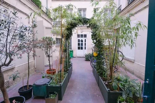 Property building in Paris La Villette - Charming Apartment 2 rooms