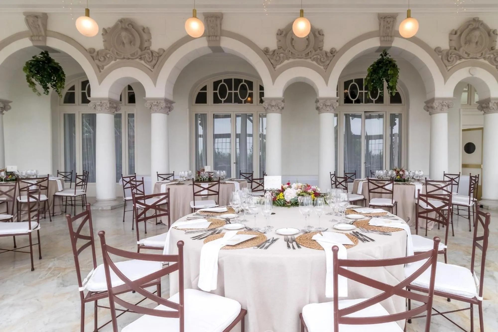 Restaurant/places to eat in Eurostars Hotel Real