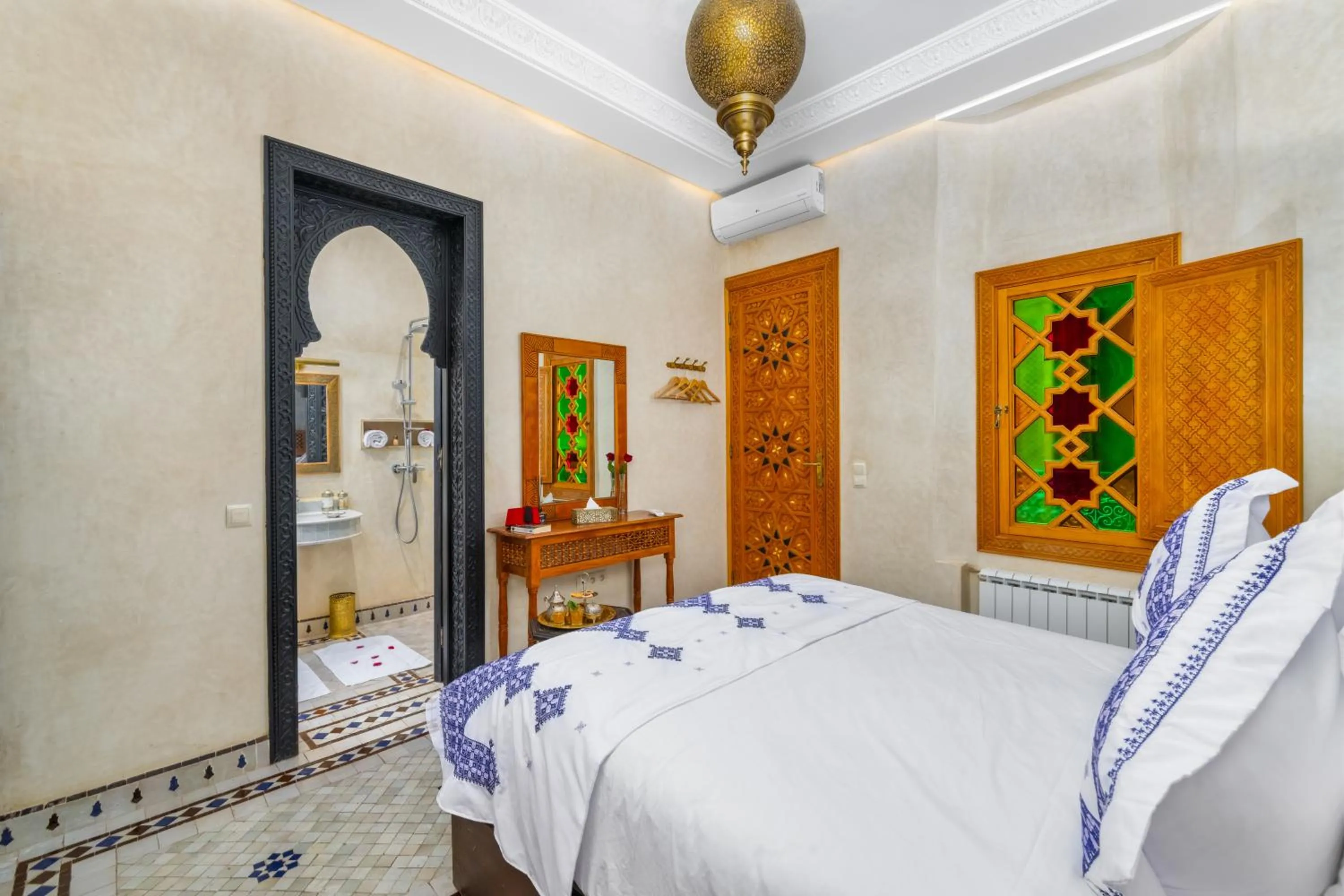Bed in Riad Diamond Of Marrakech & Spa