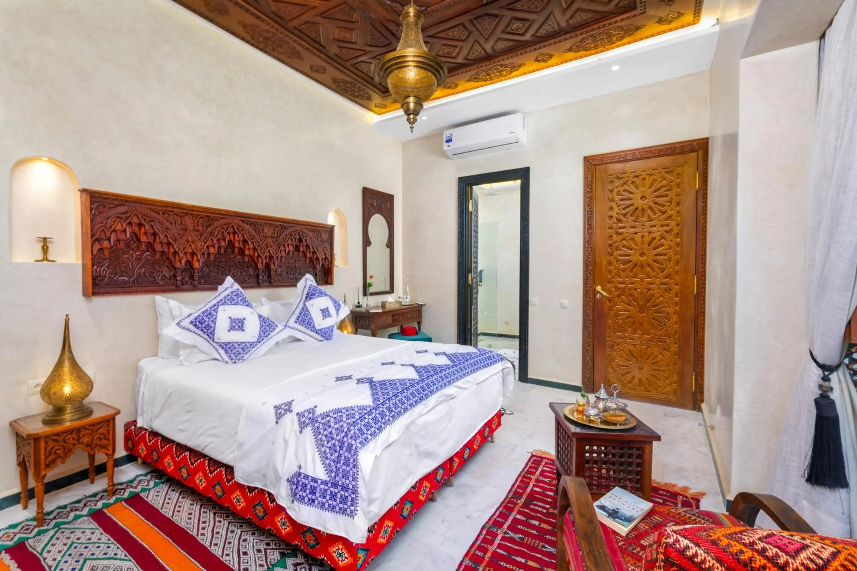Bed in Riad Diamond Of Marrakech & Spa