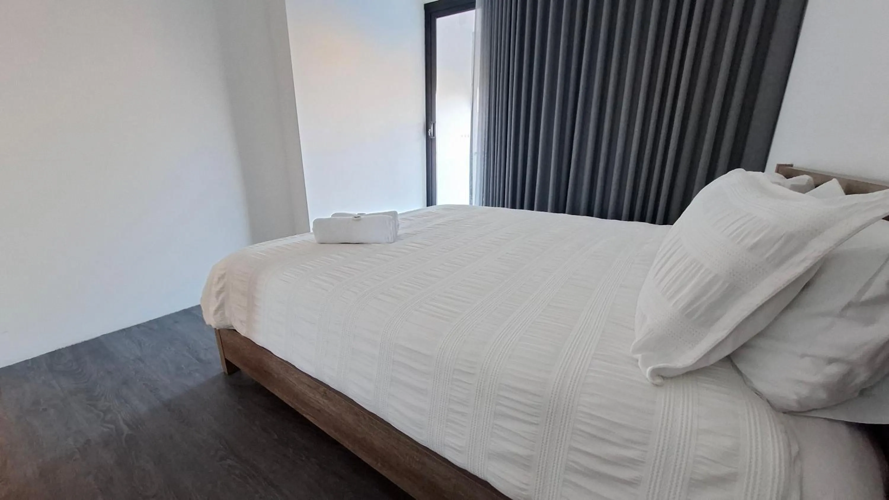 Photo of the whole room, Bed in Exodus Dandenong Apartment Hotel