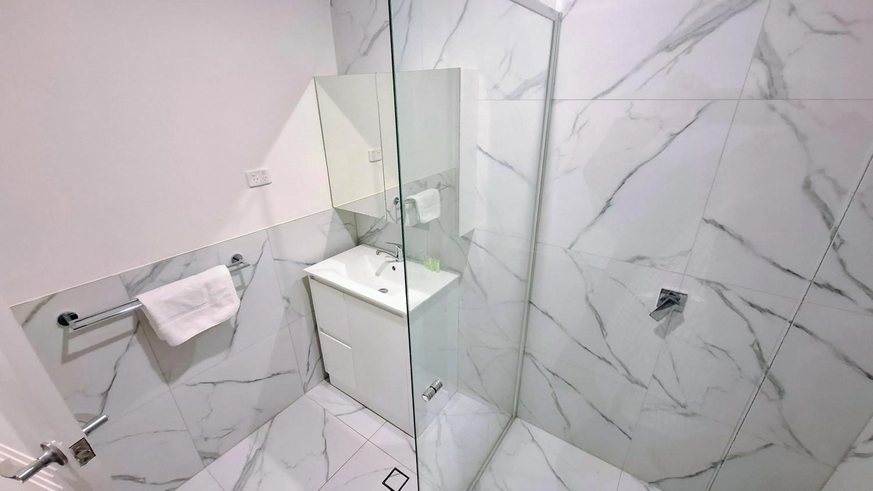 Shower in Exodus Dandenong Apartment Hotel