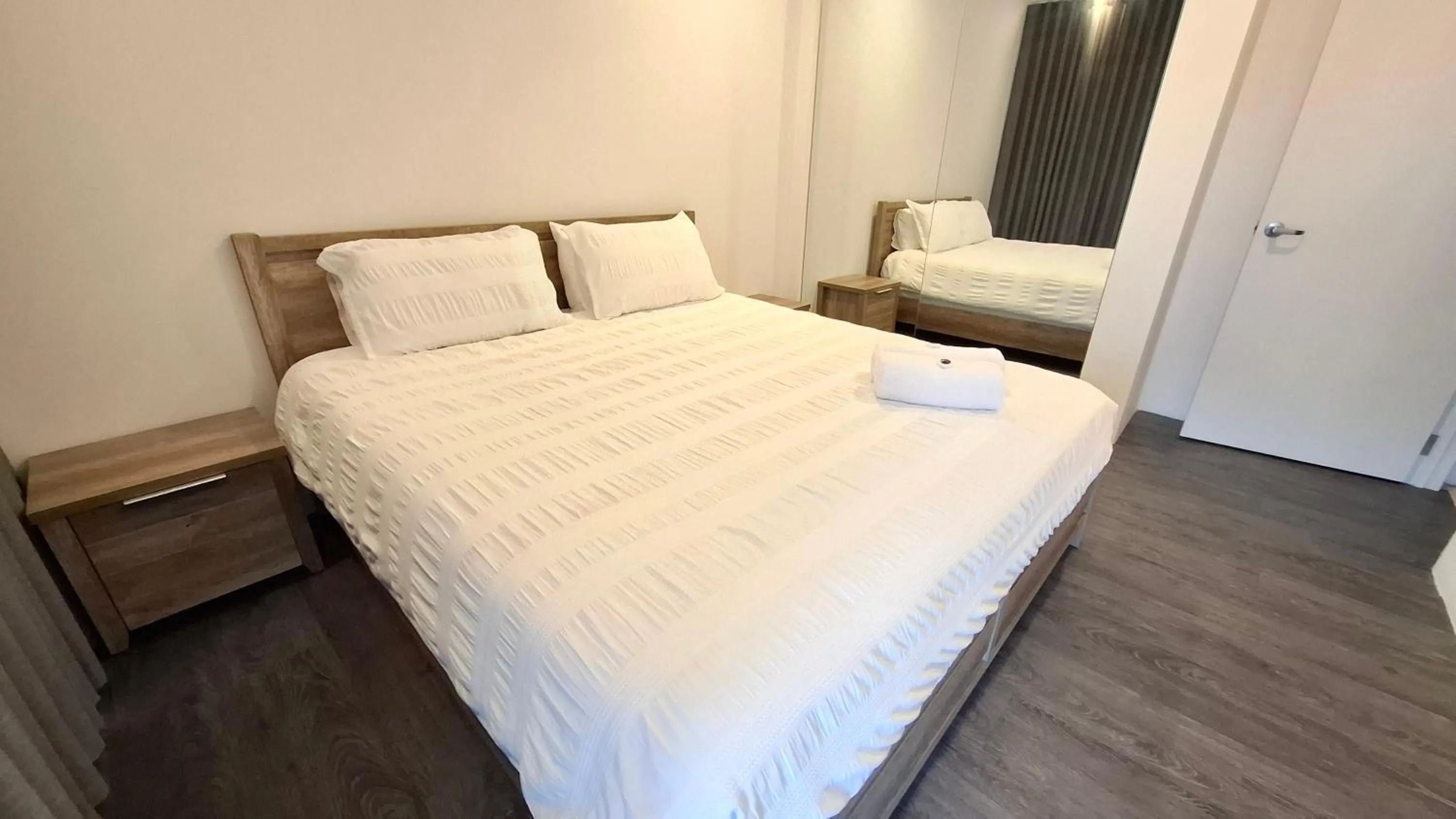 Bedroom, Bed in Exodus Dandenong Apartment Hotel