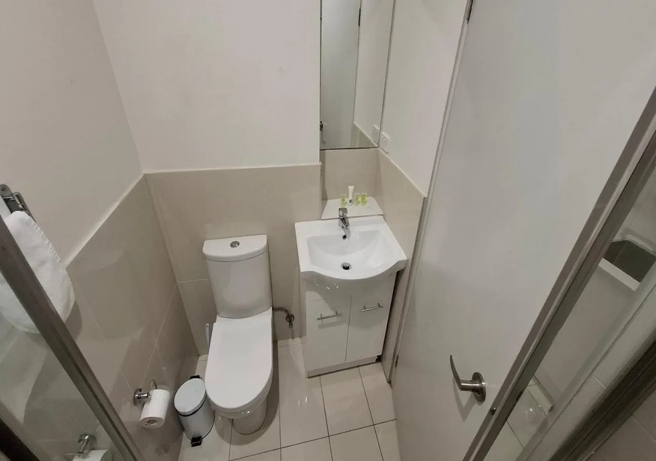 Shower in Exodus Dandenong Apartment Hotel