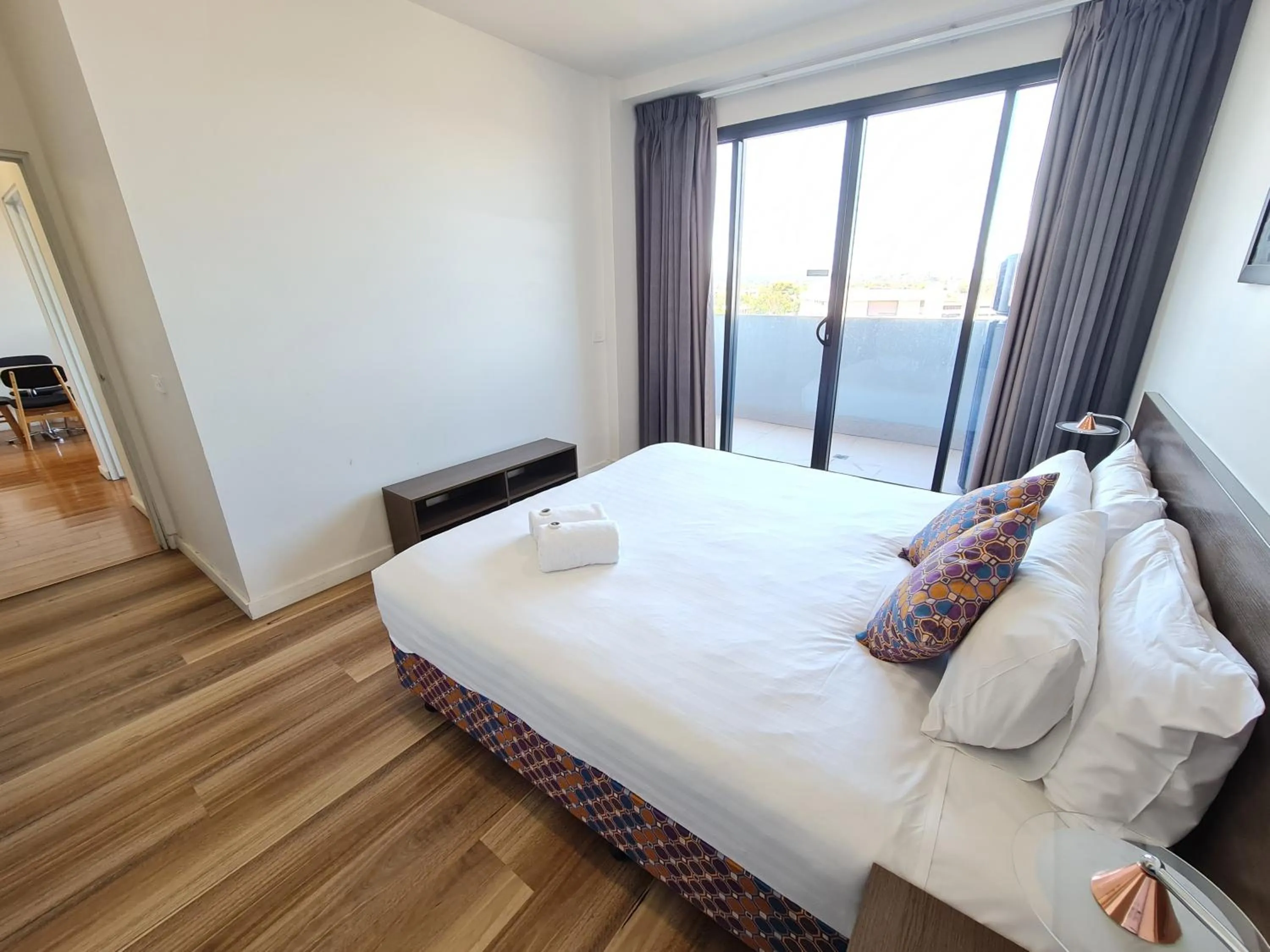 Photo of the whole room, Bed in Exodus Dandenong Apartment Hotel