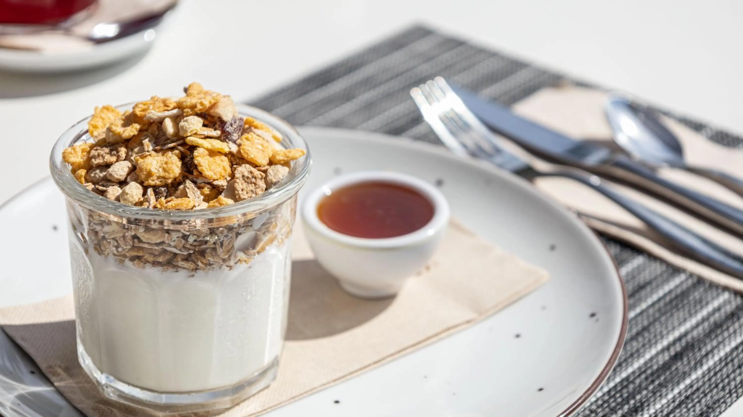 Restaurant/places to eat in Seth Port Mahón