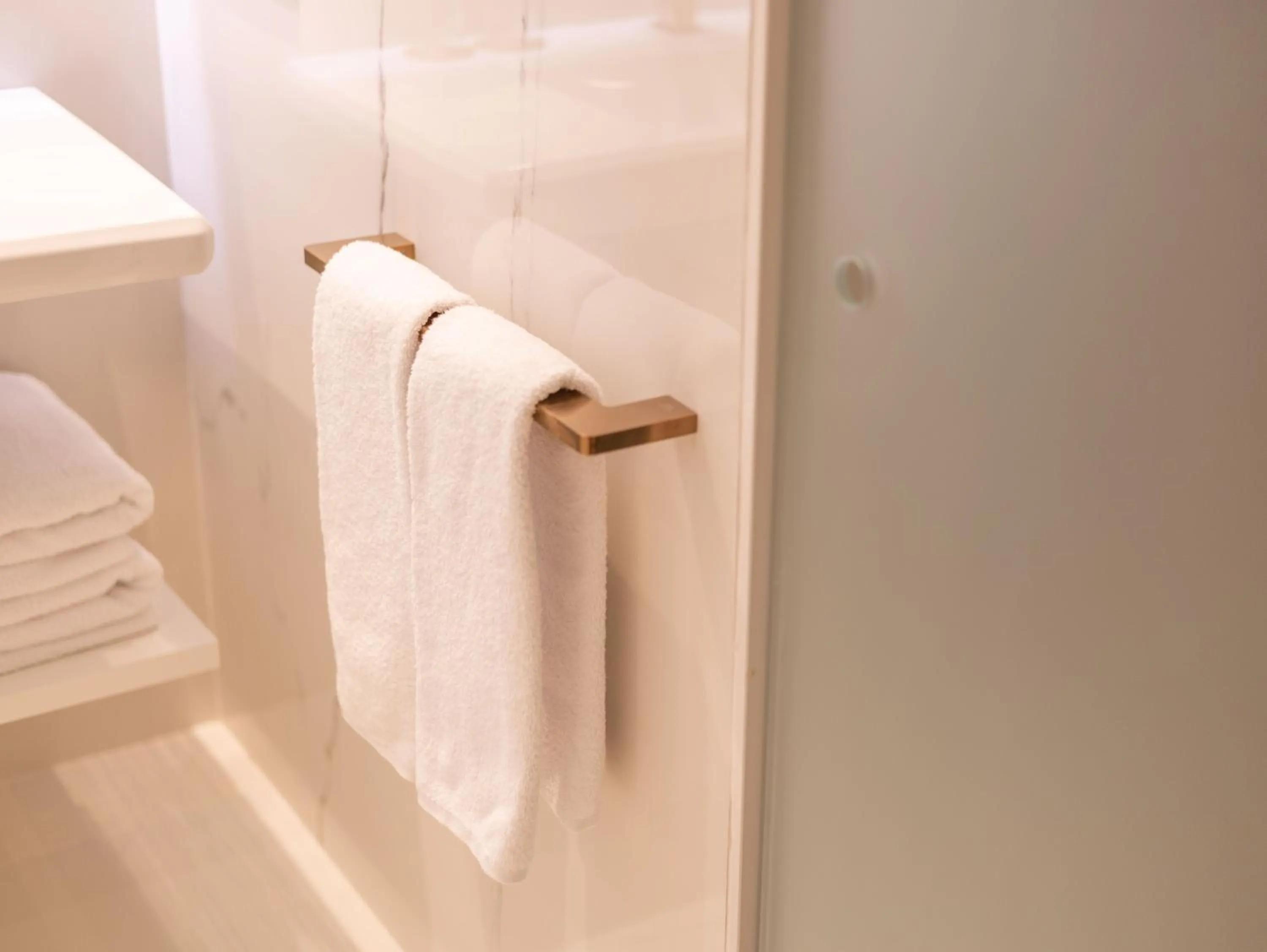 Bathroom in Seth Port Mahón