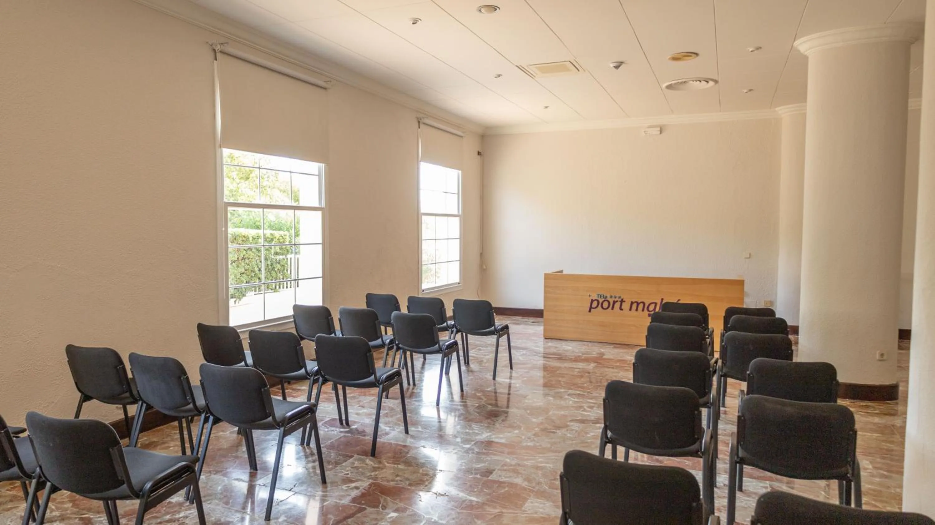 Meeting/conference room in Seth Port Mahón
