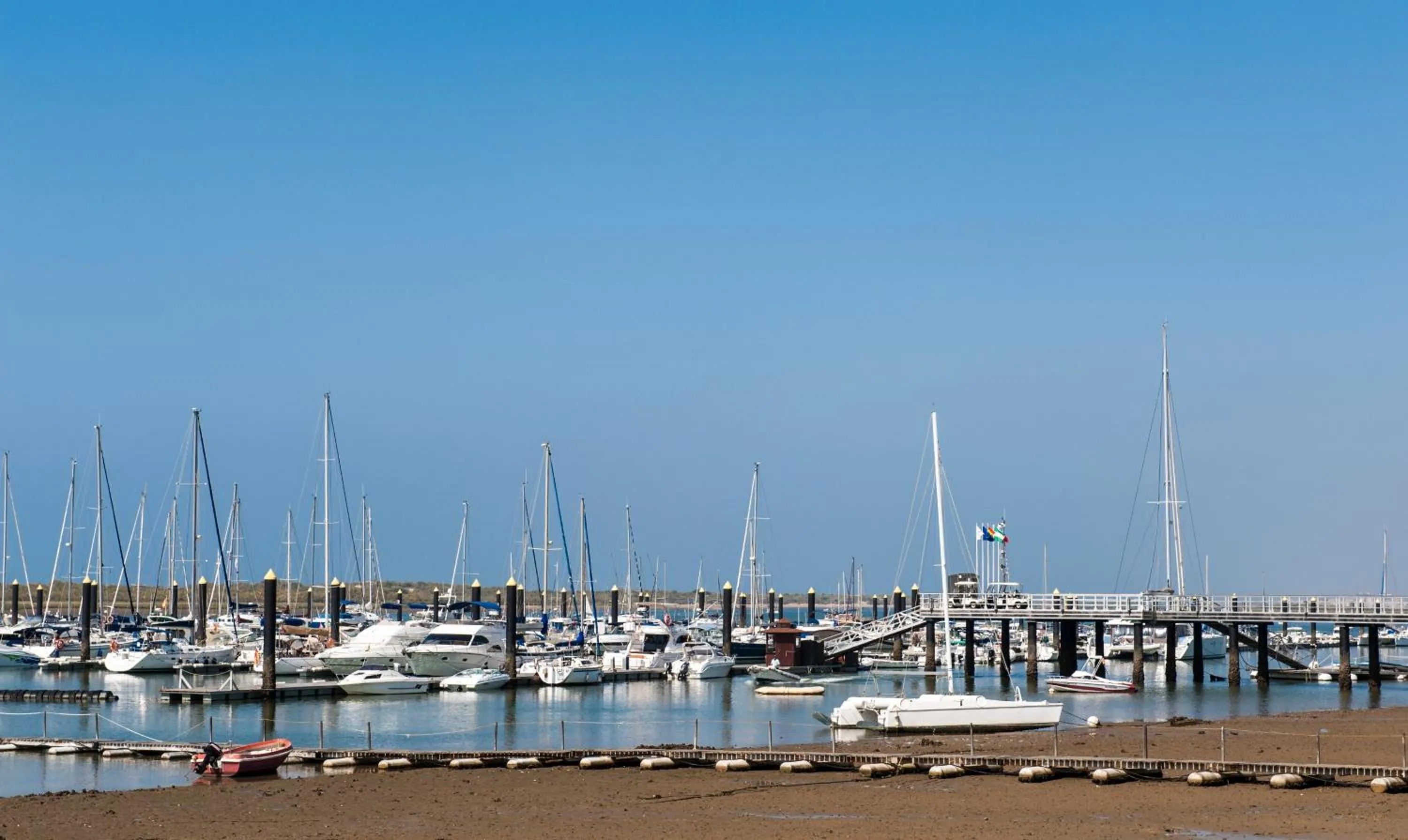 Day in Precise Resort El Rompido-The Club