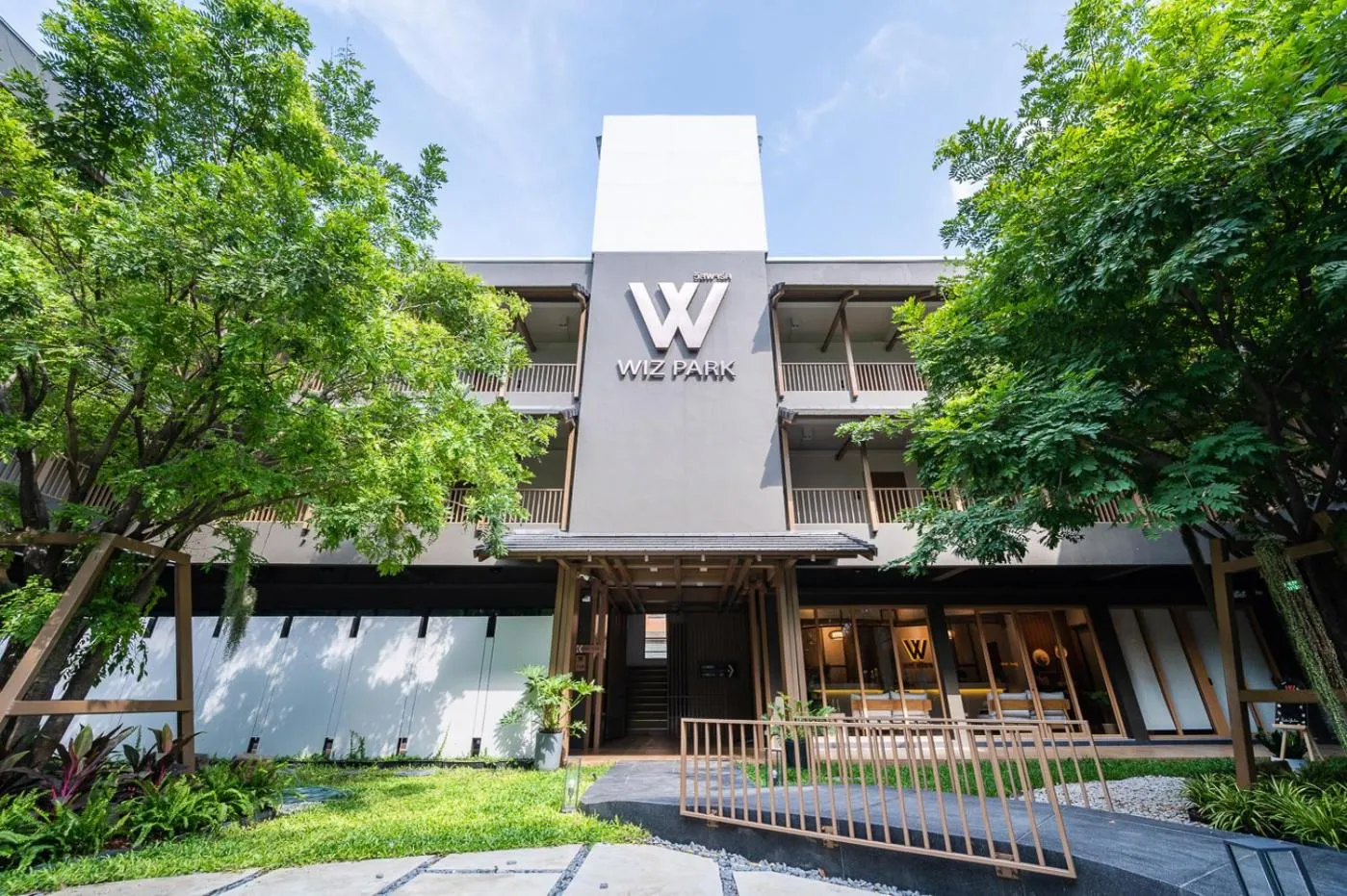 Property building in Hotel Wizpark Ratchada