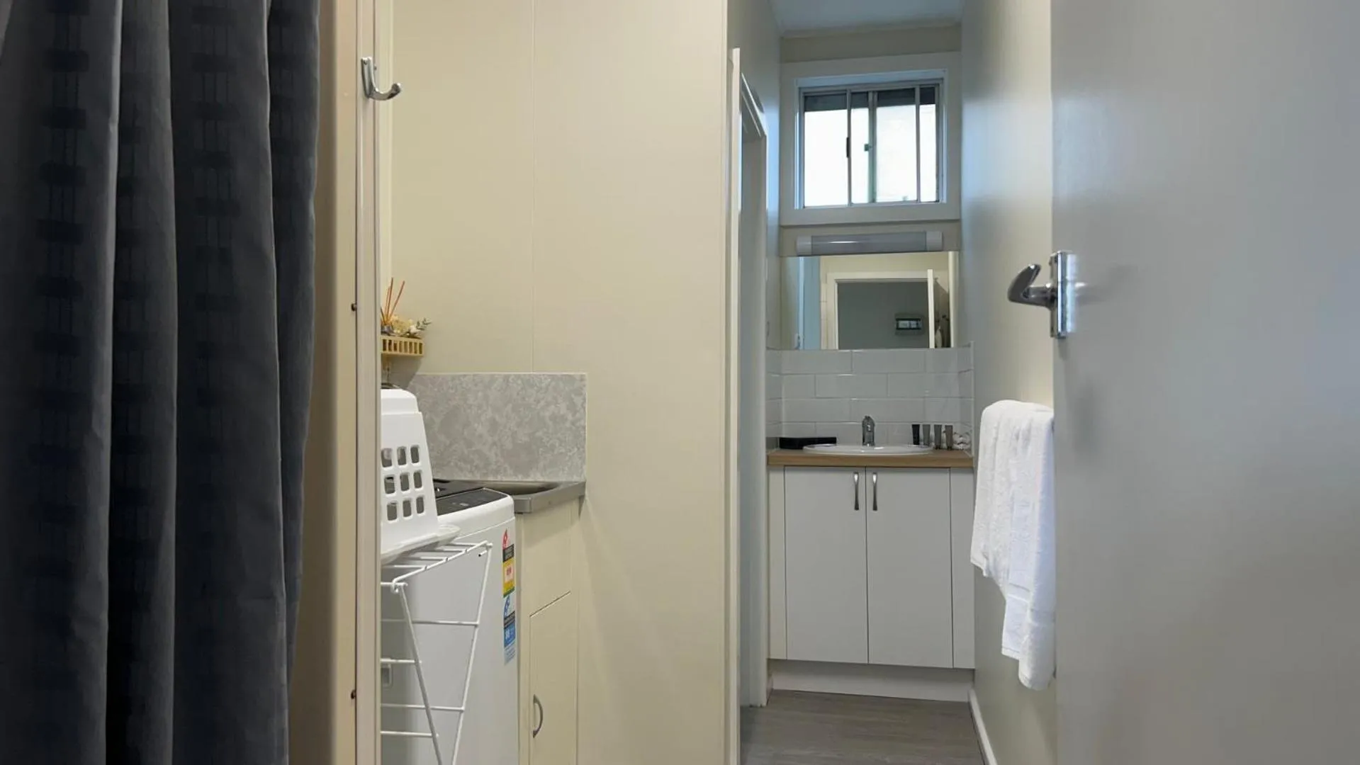 Bathroom in Ocean Bridge Lakes Entrance