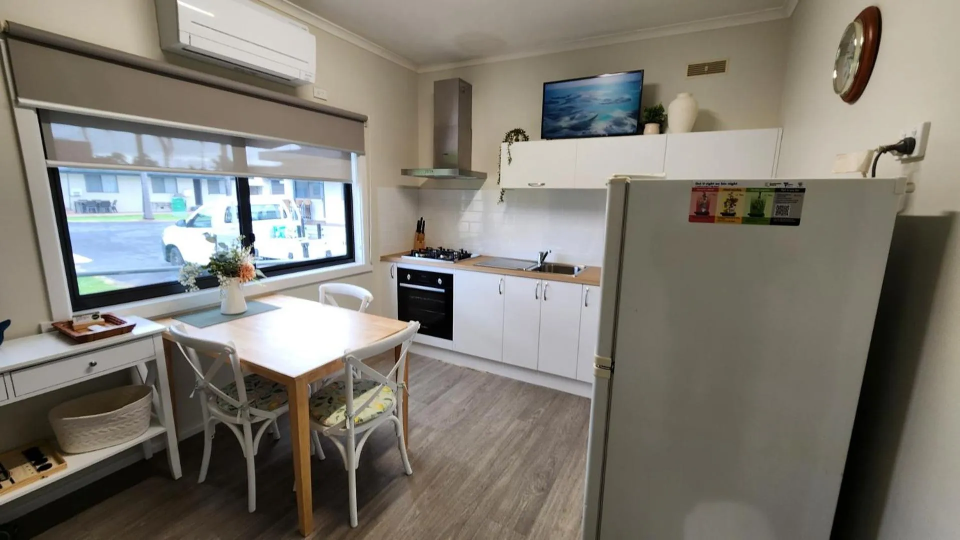 Kitchen or kitchenette in Ocean Bridge Lakes Entrance