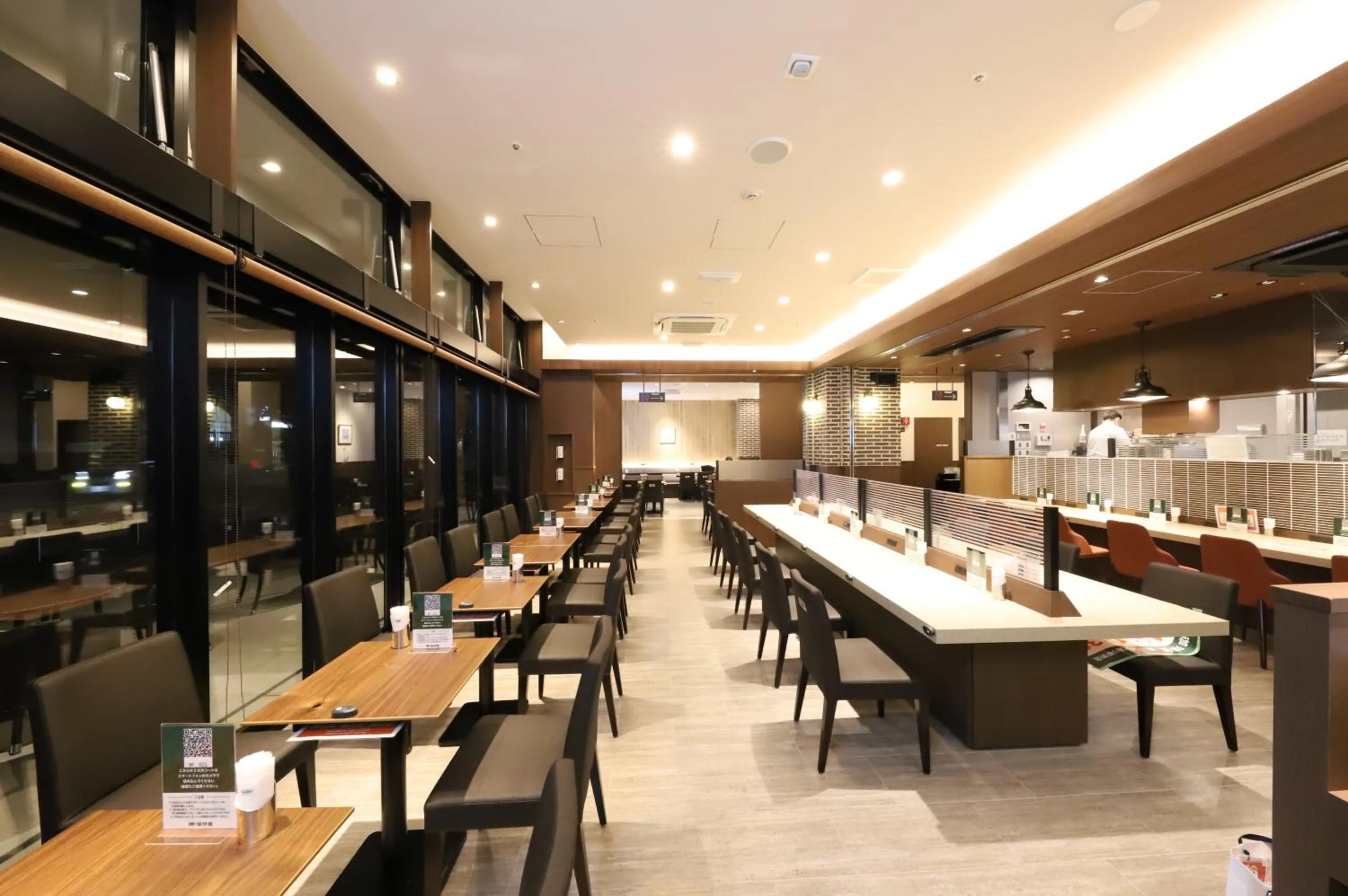 Restaurant/places to eat in Citadines Harbour Front Yokohama