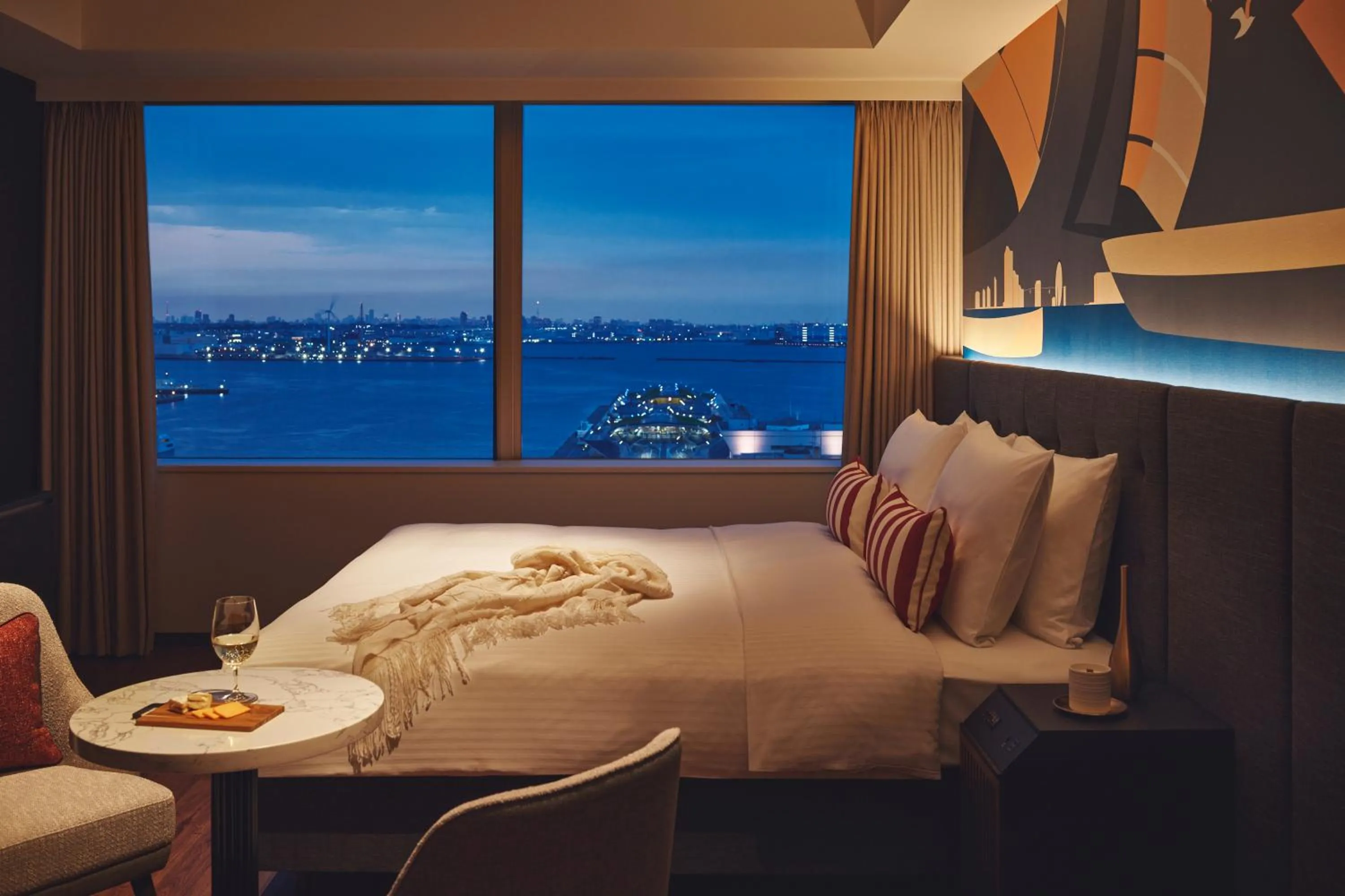Photo of the whole room, Bed in Citadines Harbour Front Yokohama