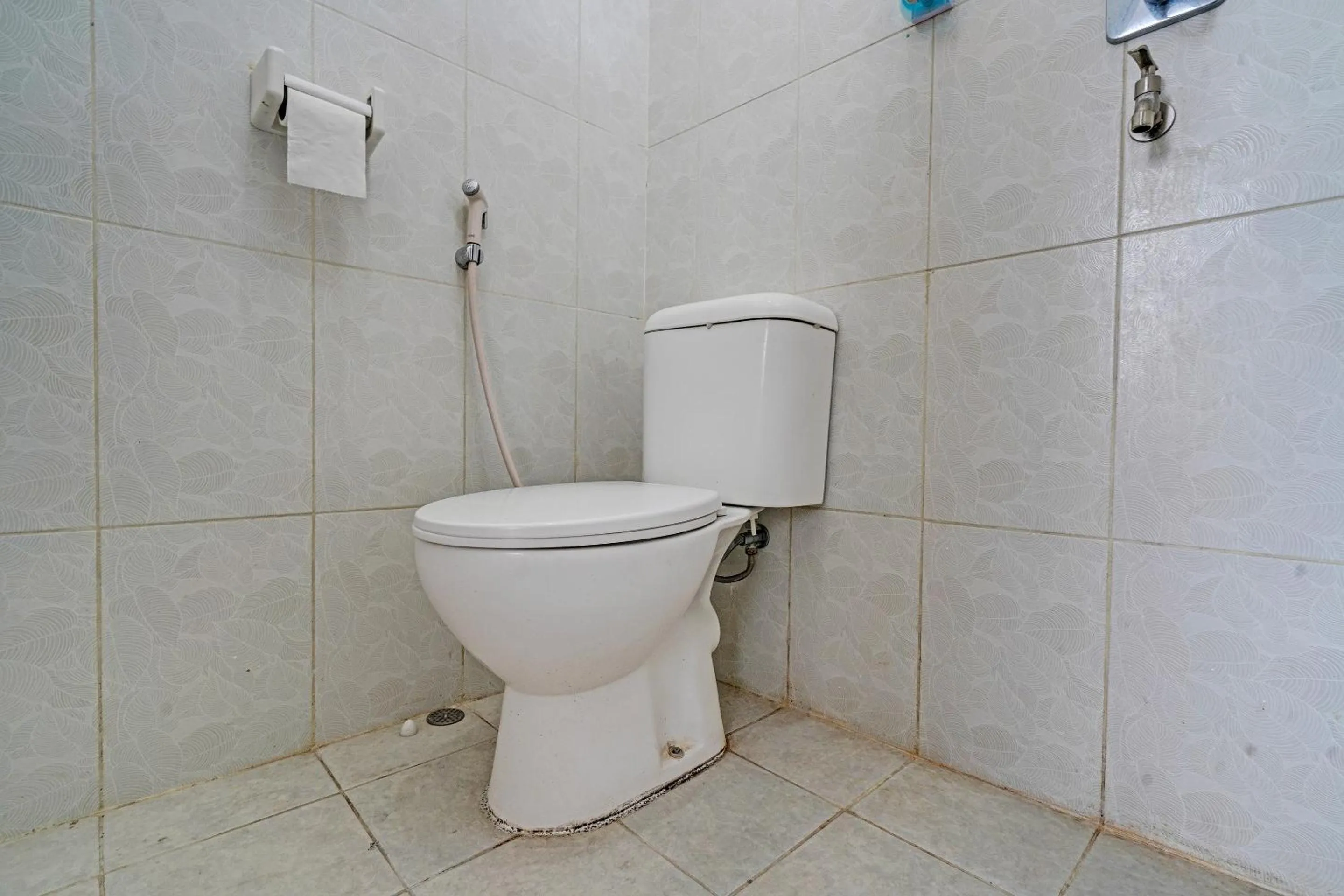 Bathroom in OYO 92023 Singgasana Cipelah Syariah