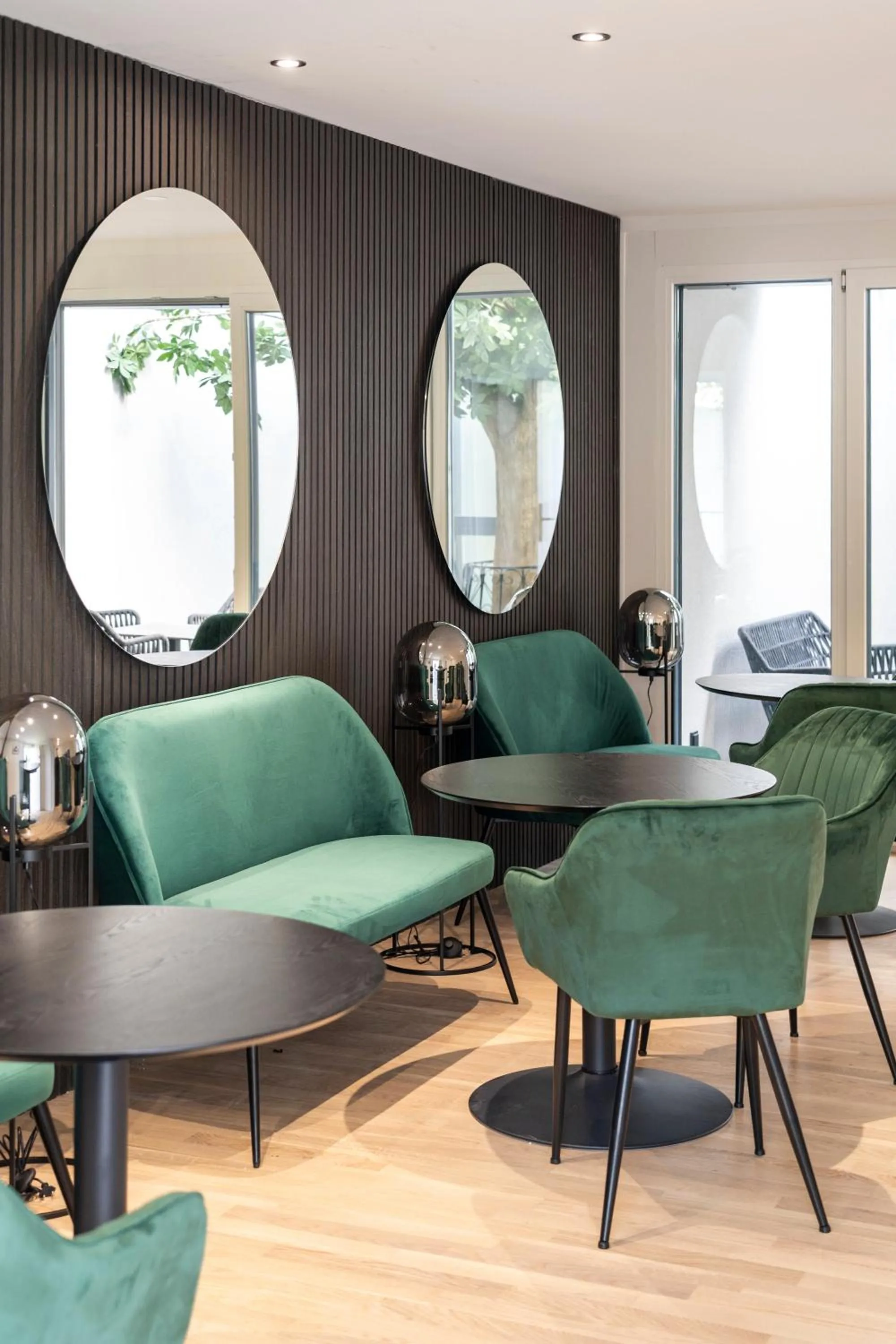 Dining area in Village by Maier - kontaktloser Check-in