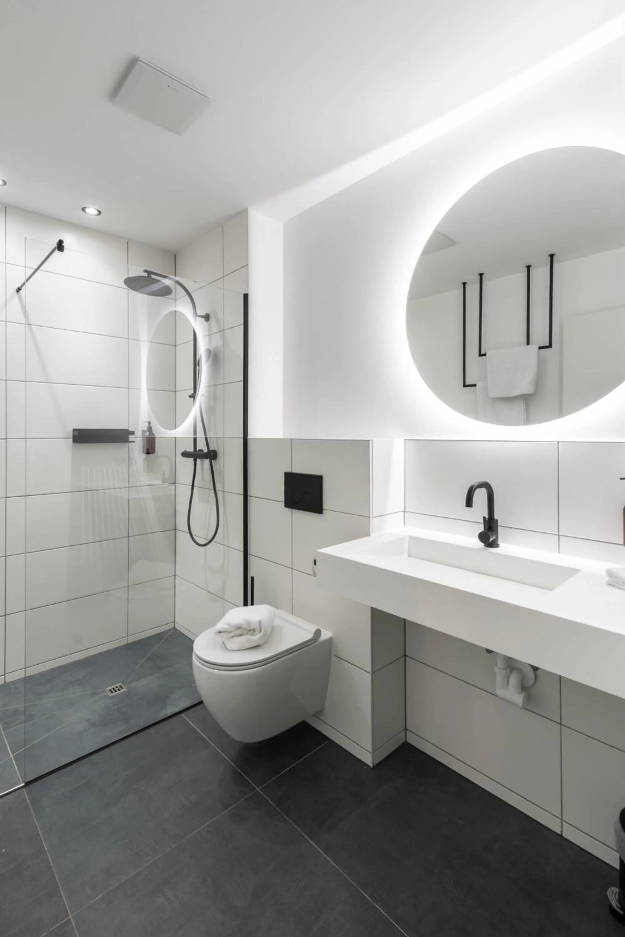 Bathroom in Village by Maier - kontaktloser Check-in