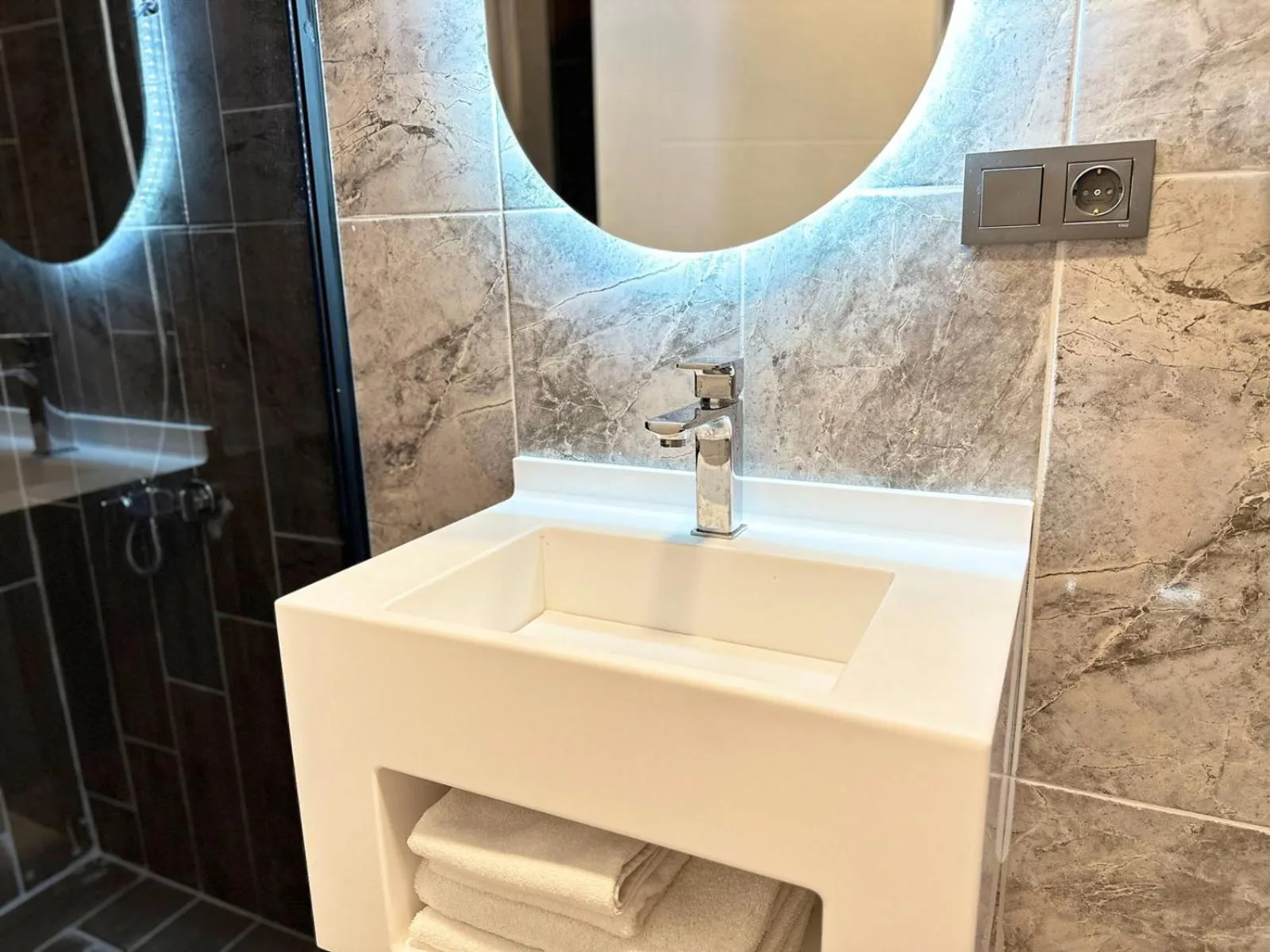 Bathroom in 216 Palace Suite