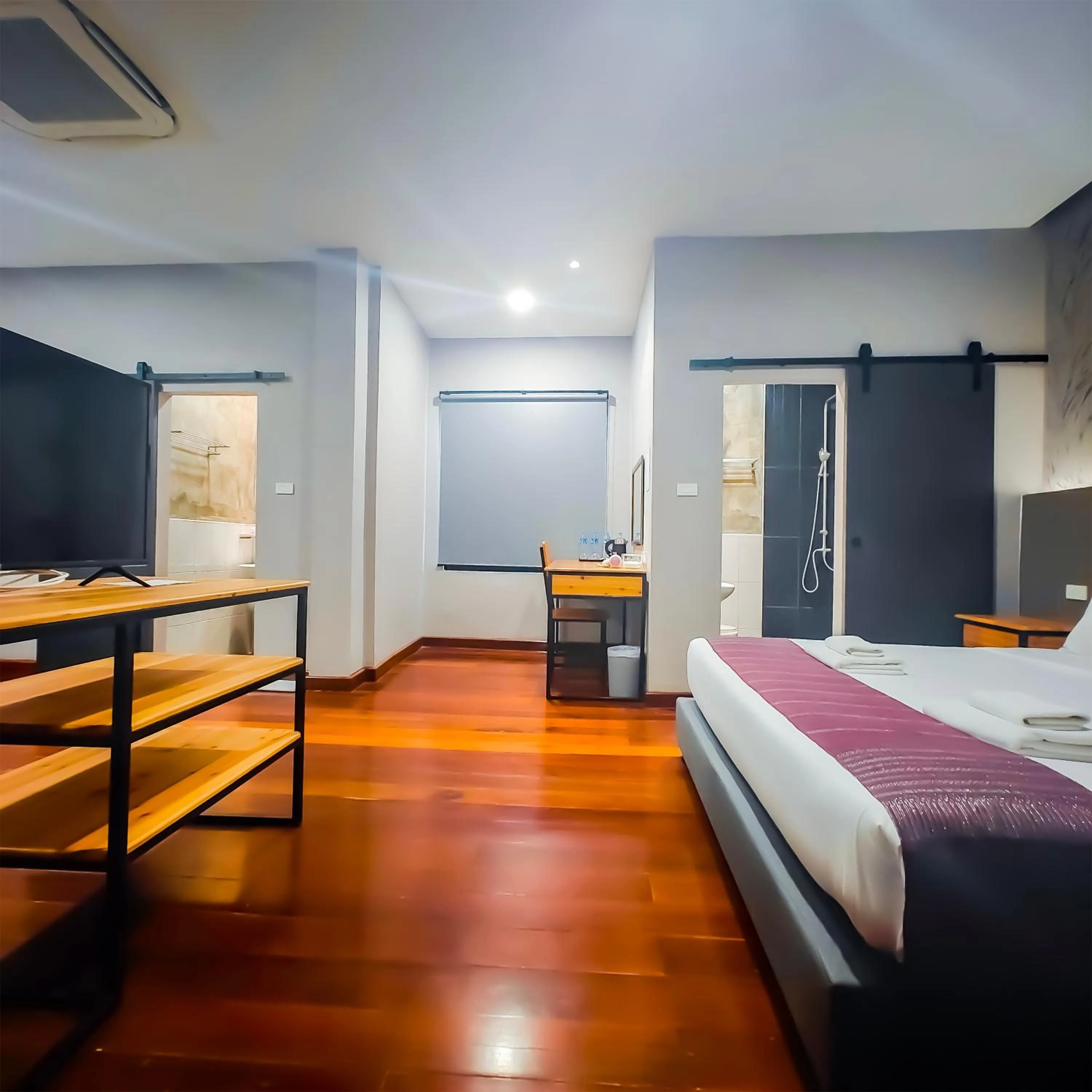 Bed in The Riva Vientiane Hotel