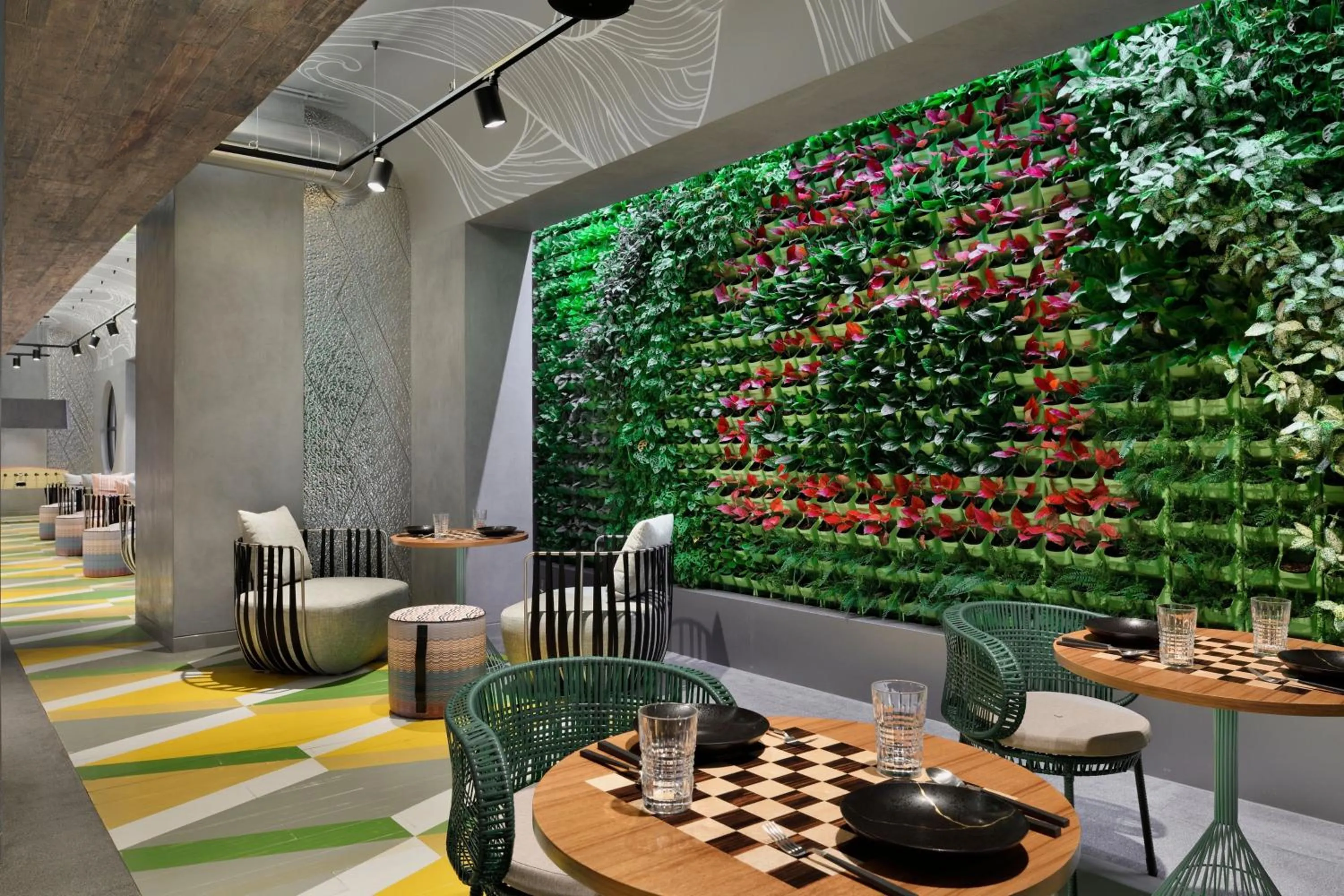 Restaurant/places to eat in Aloft Muscat